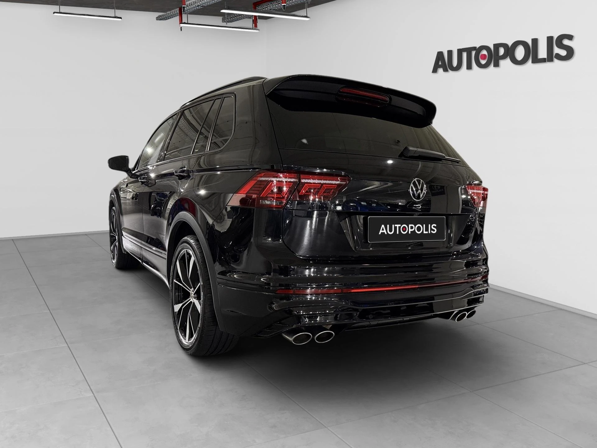 Volkswagen-Tiguan-image-17