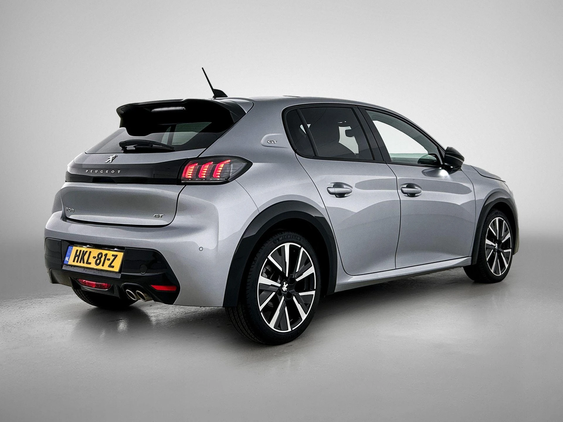 Peugeot-208-image-3