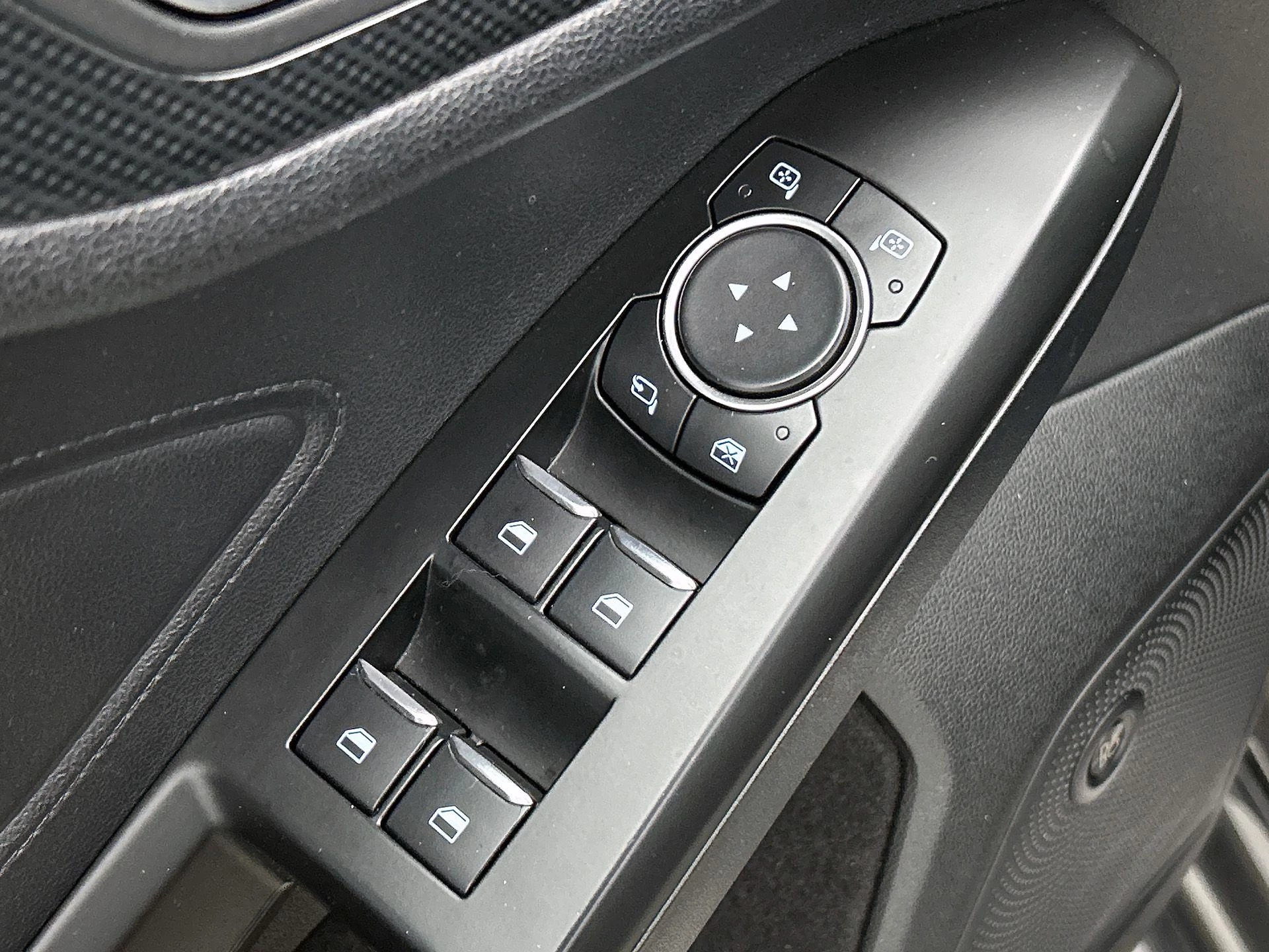 Ford-Focus-image-8