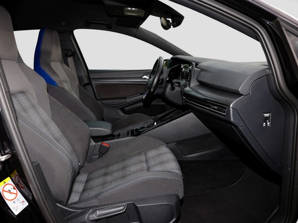 Volkswagen-Golf-image-6