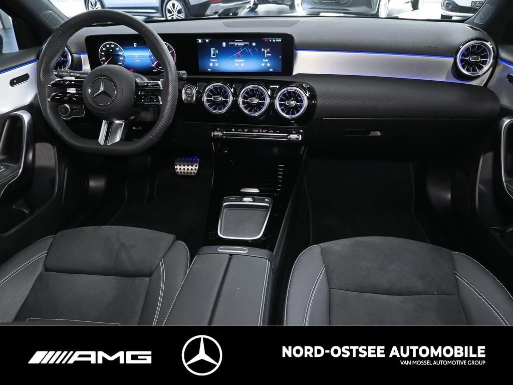 Mercedes-Benz A-Klasse 180 AMG EDITION ADVANCED+ KAM PANO NIGHT AMG Line