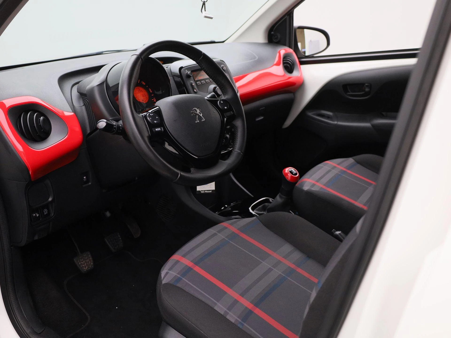 Peugeot-108-image-14