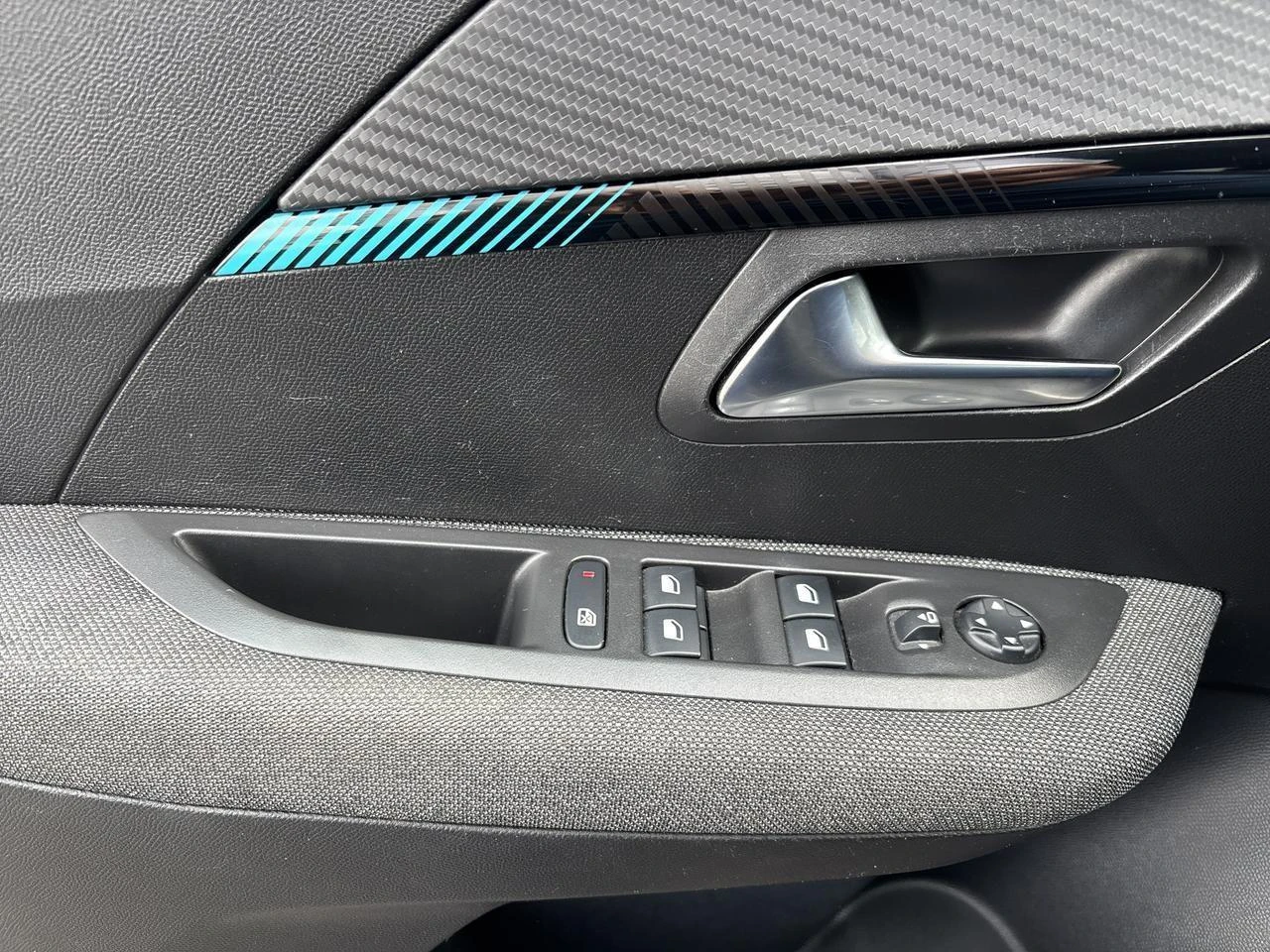 Peugeot-208-image-14