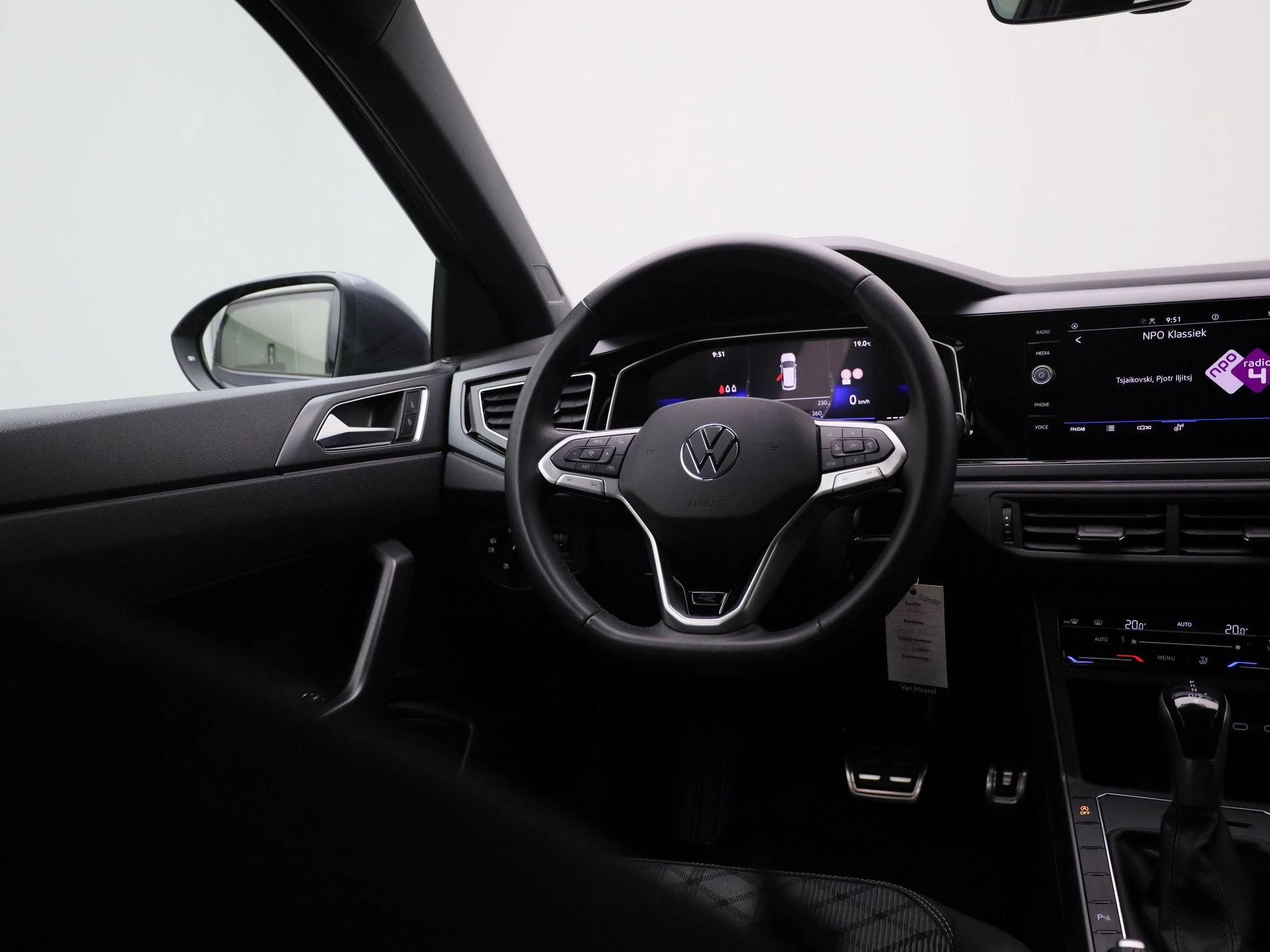 Volkswagen-Taigo-image-9