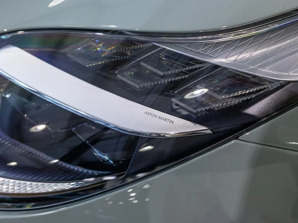 Aston Martin-DB12-image-26