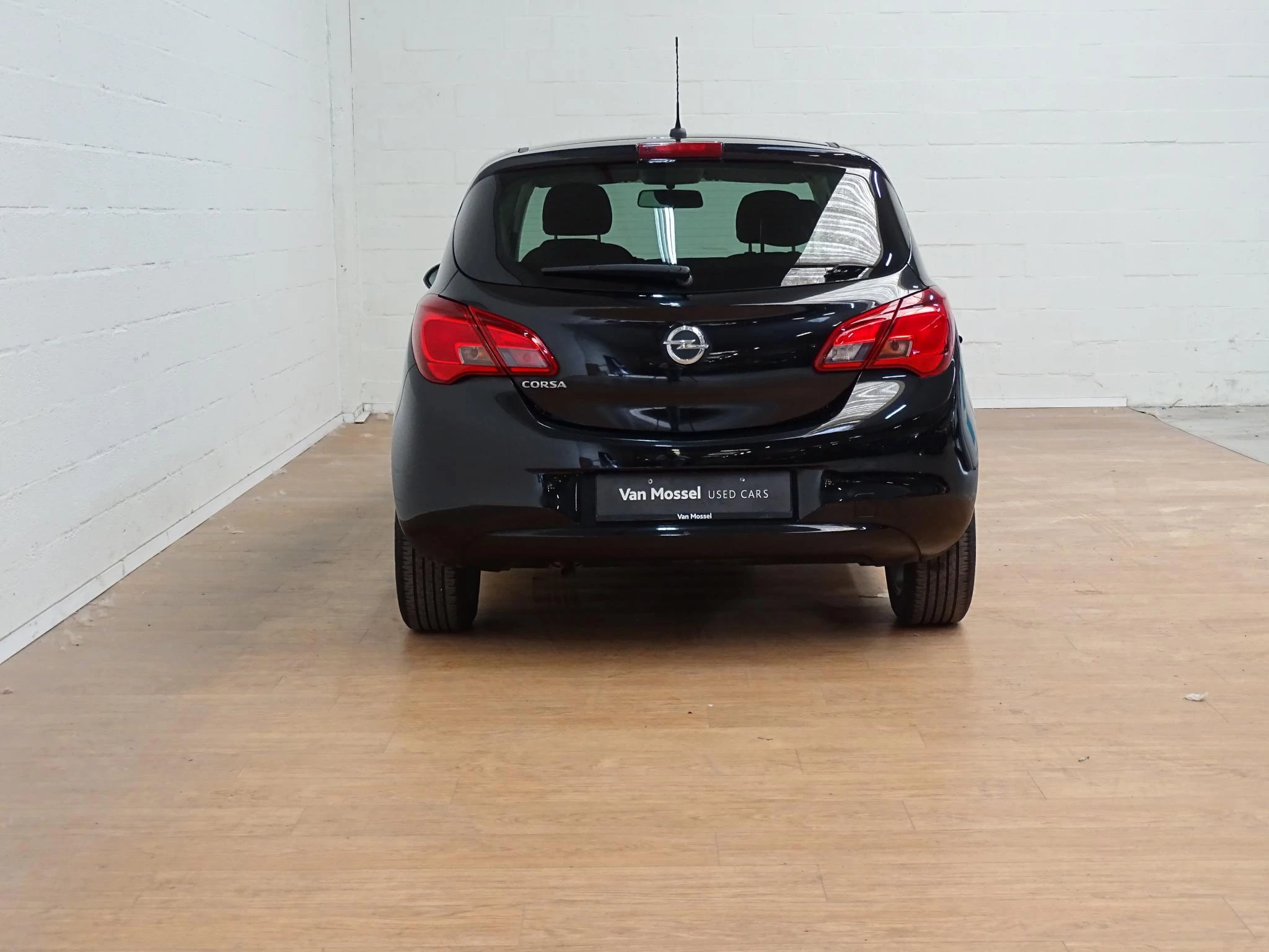 Opel Corsa 1.2 120 Years edition