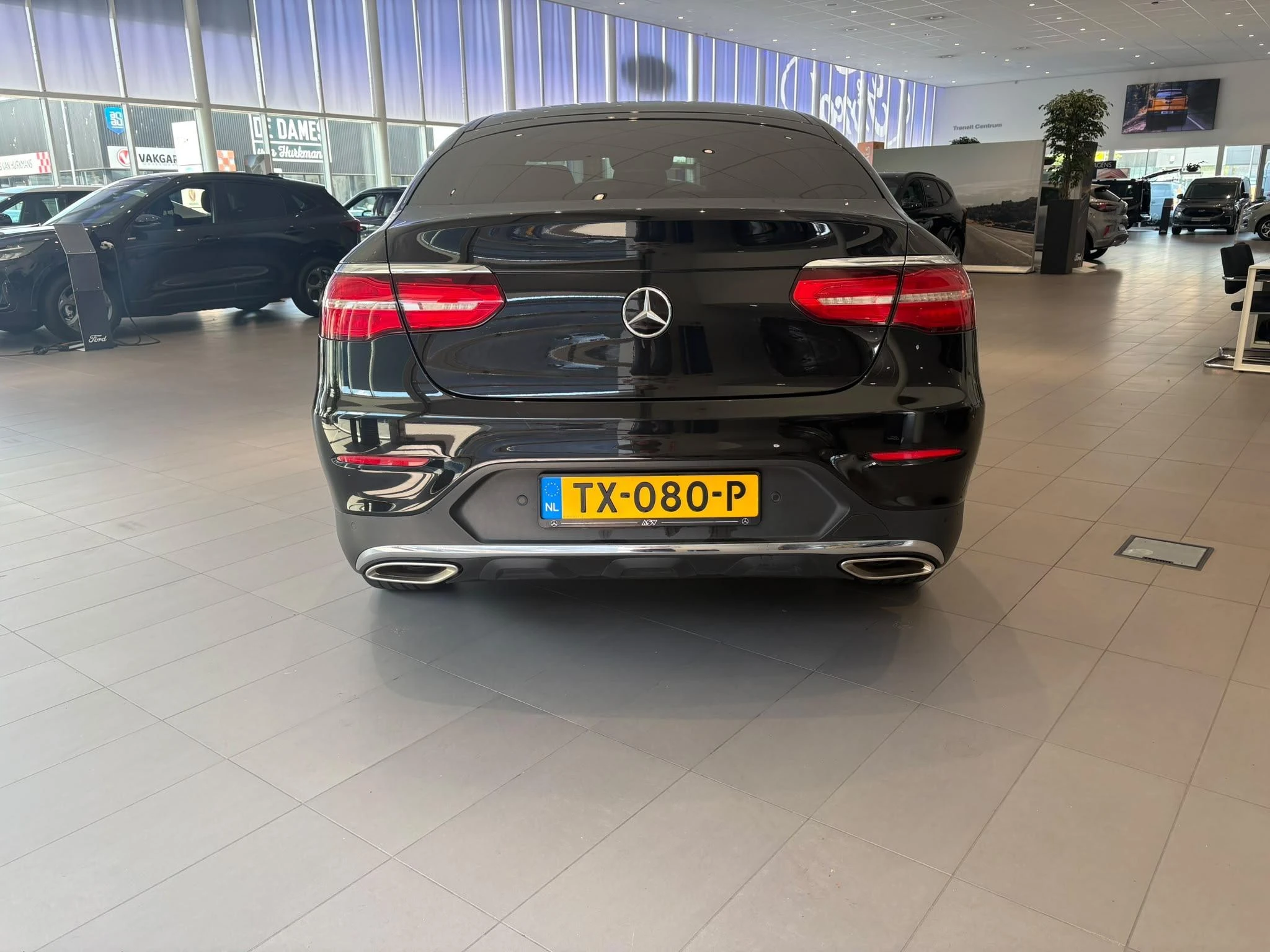 Mercedes-Benz-GLC-image-3