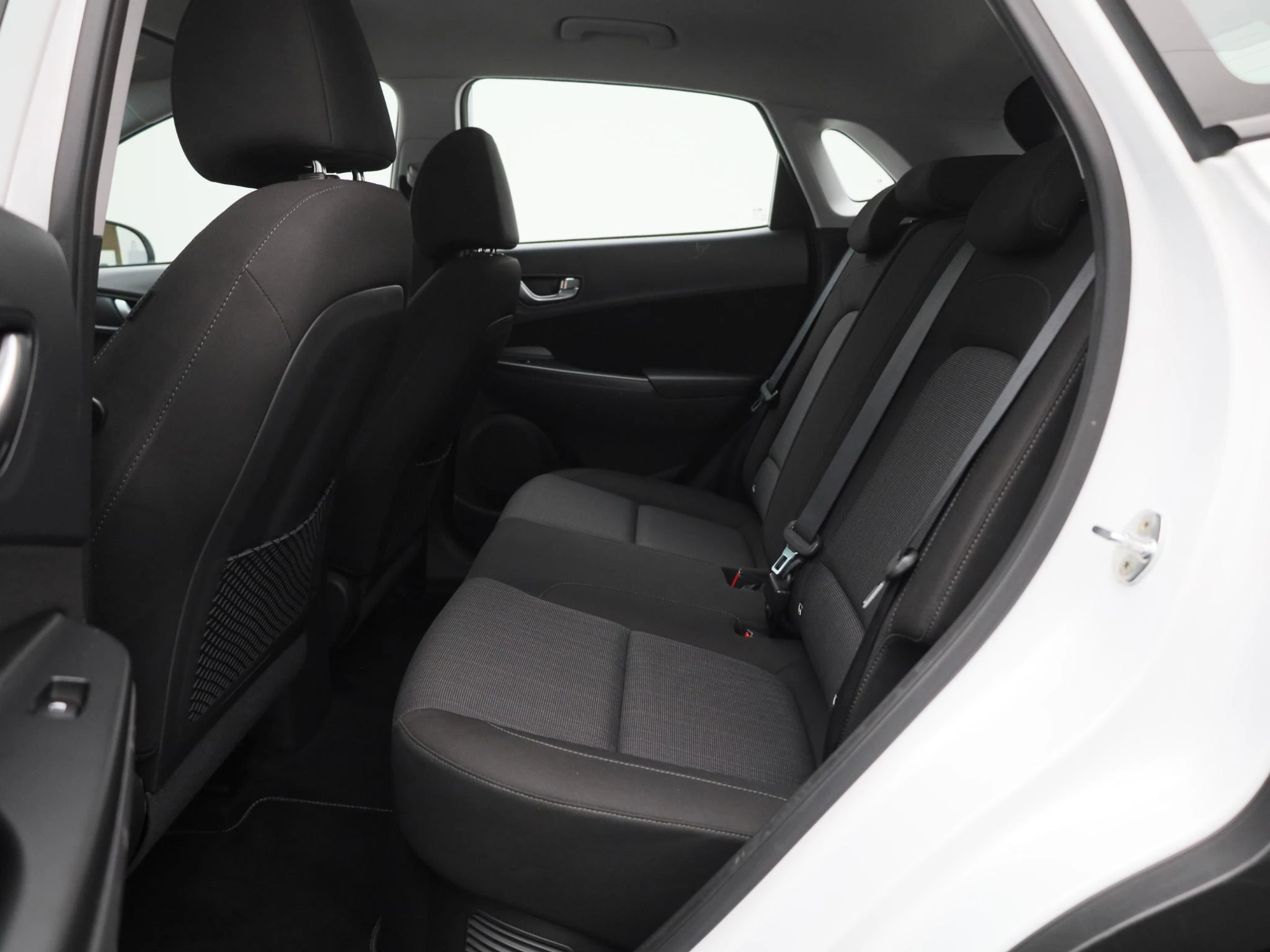 Hyundai-Kona-image-12