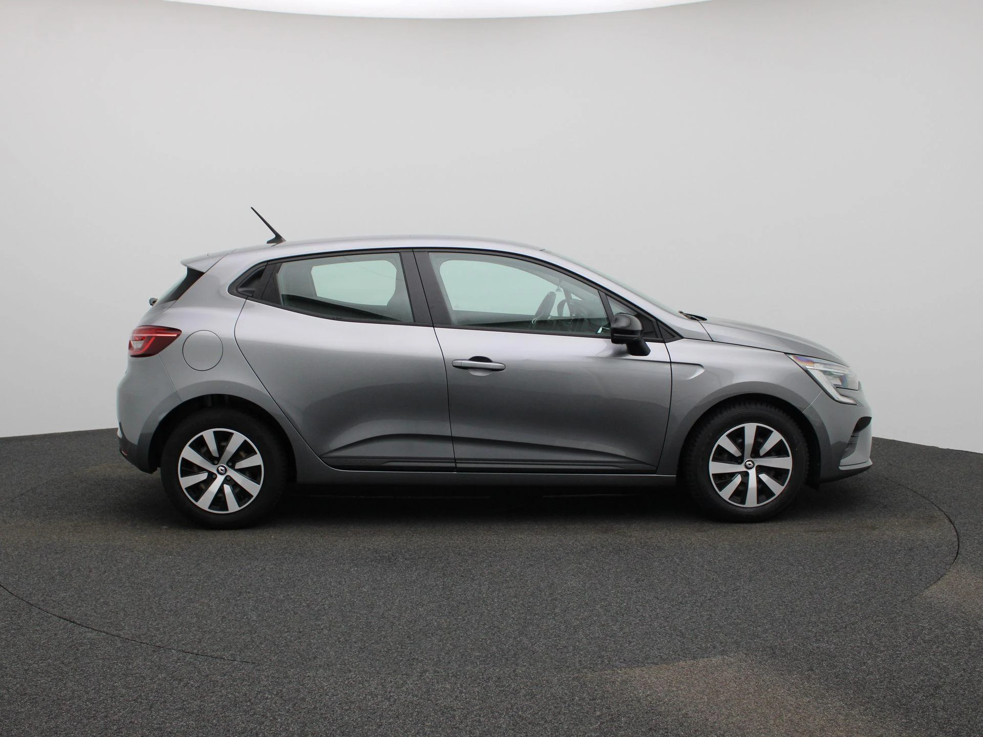Renault-Clio-image-5