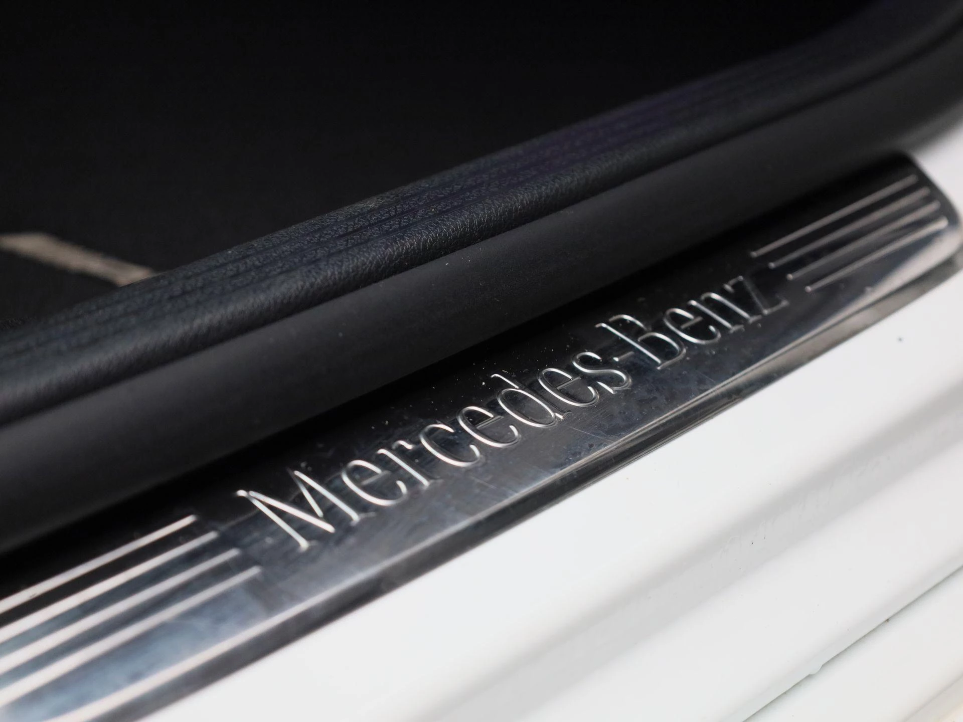 Mercedes-Benz-E-Klasse-image-44