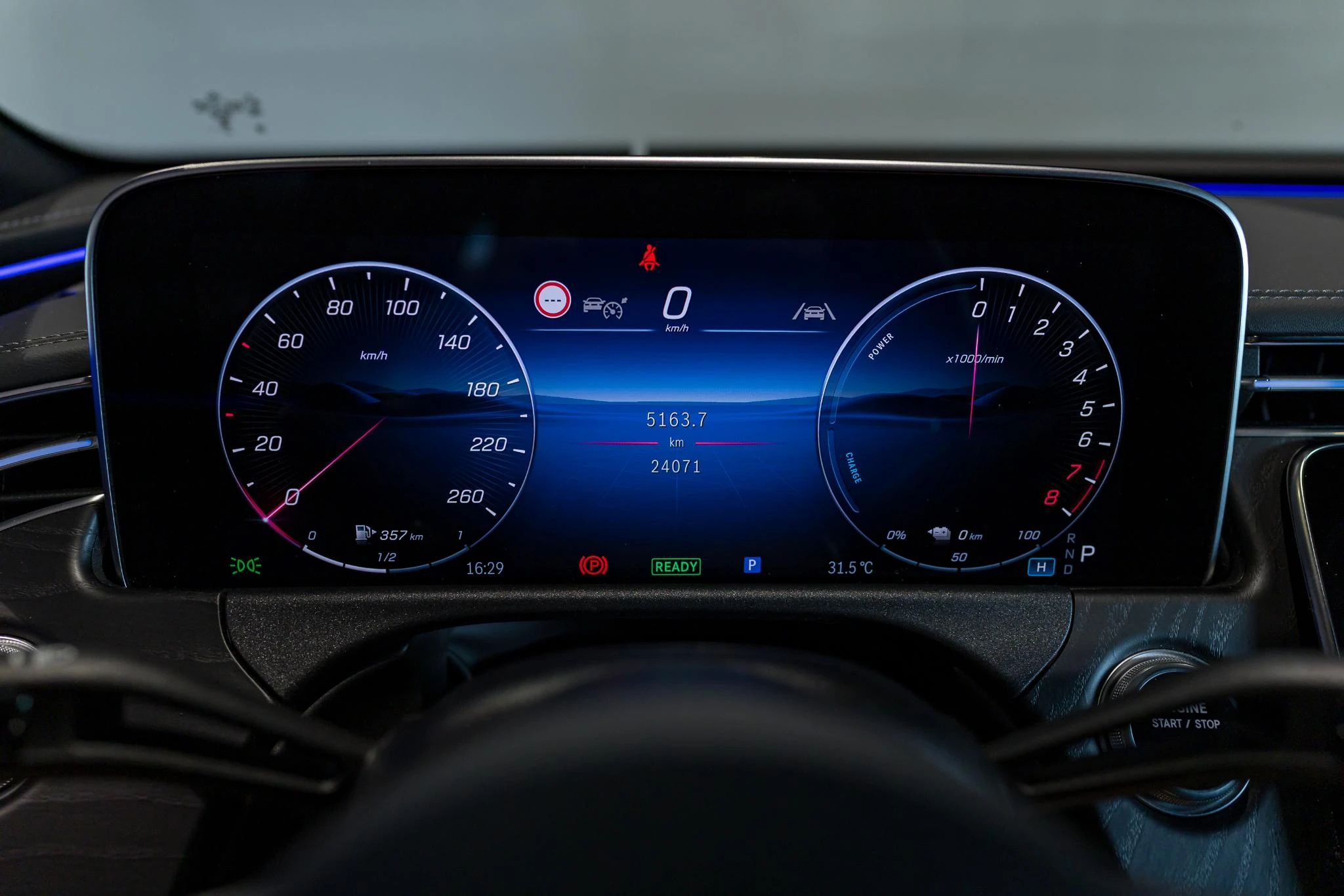 Mercedes-Benz-E-Klasse-image-29