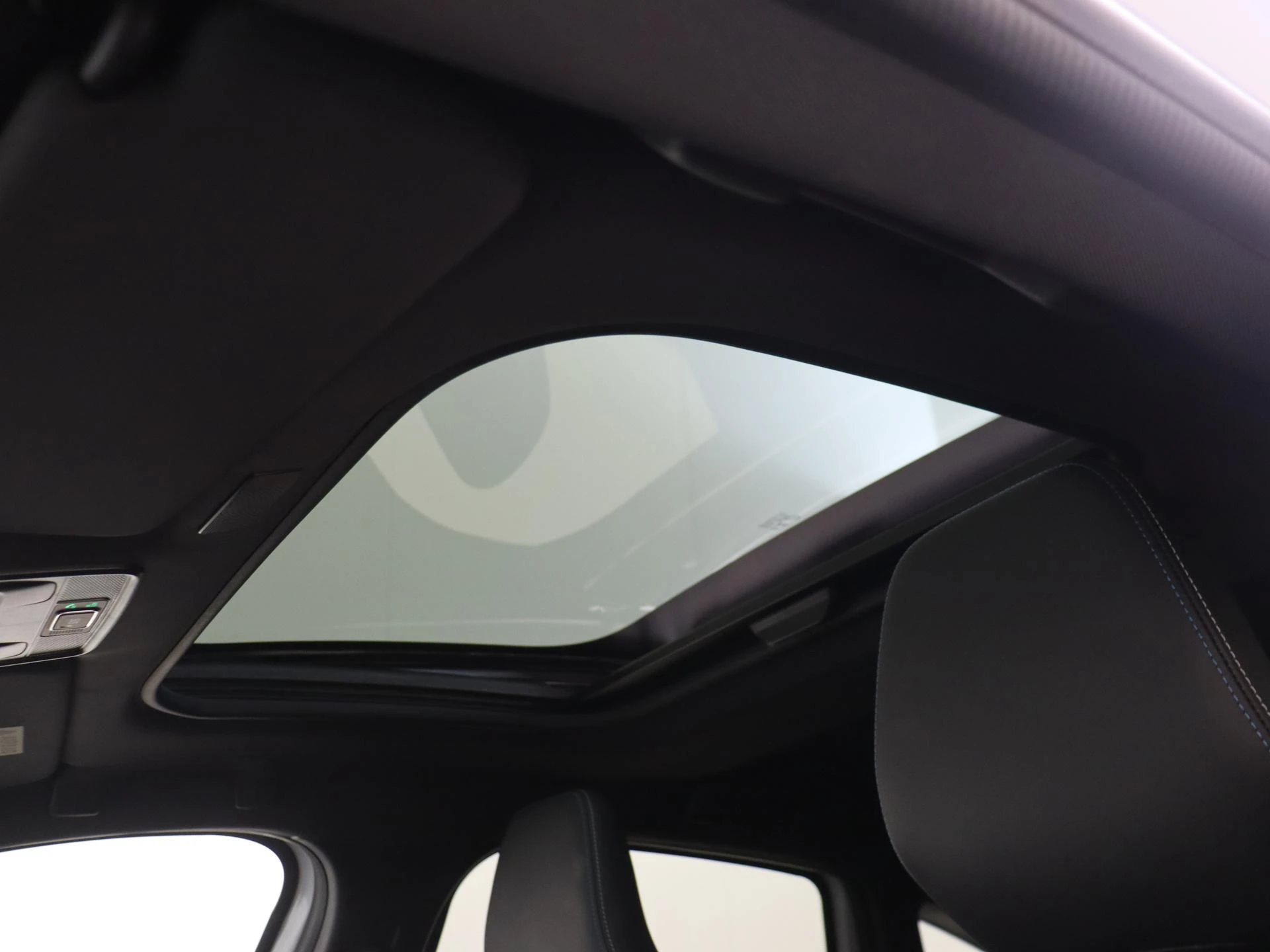 Renault-Arkana-image-25