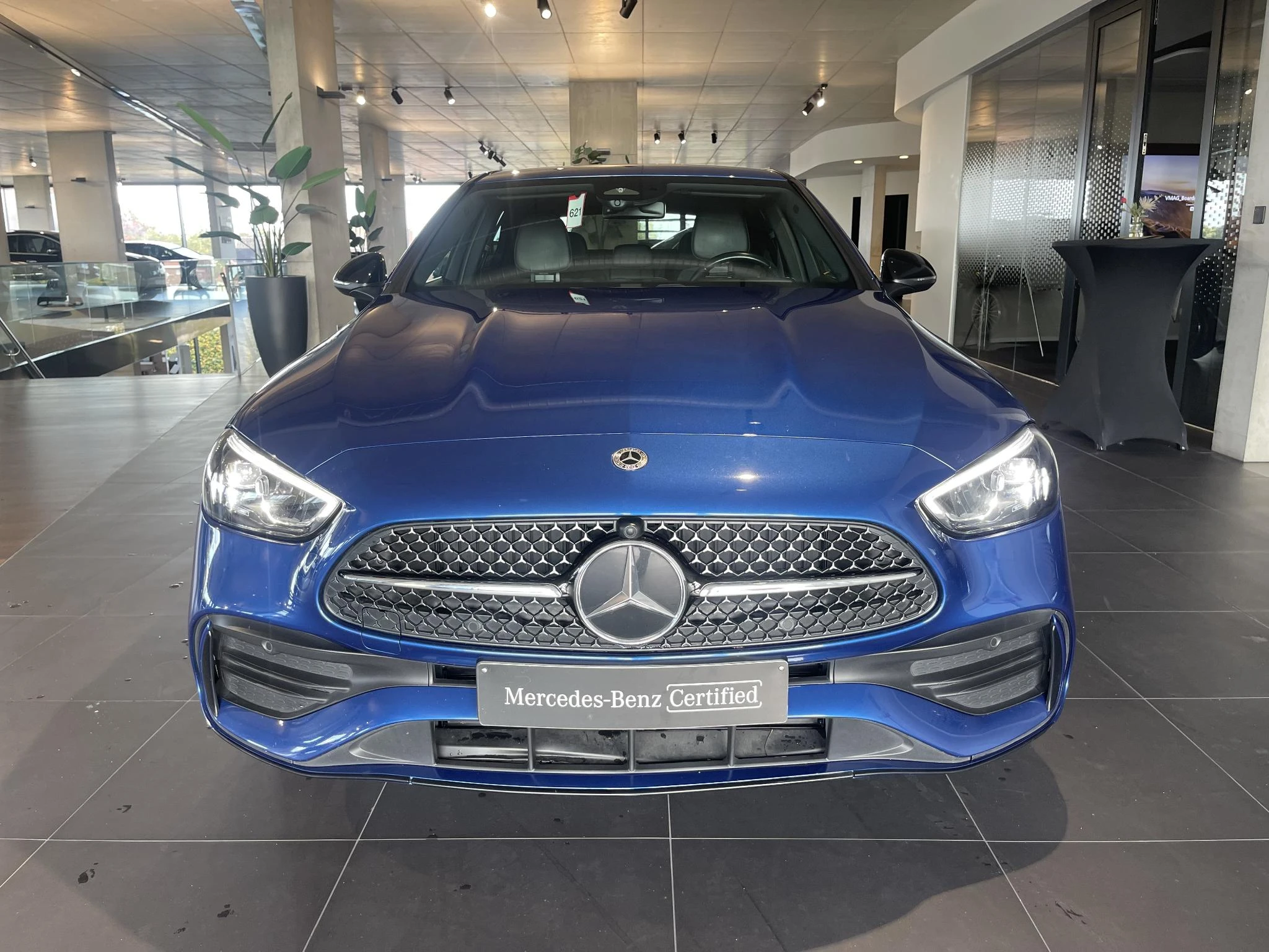 Mercedes-Benz-C-Klasse-image-1