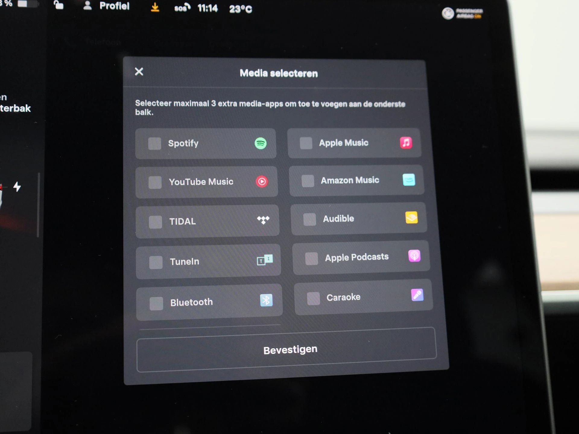 Tesla-Model 3-image-18