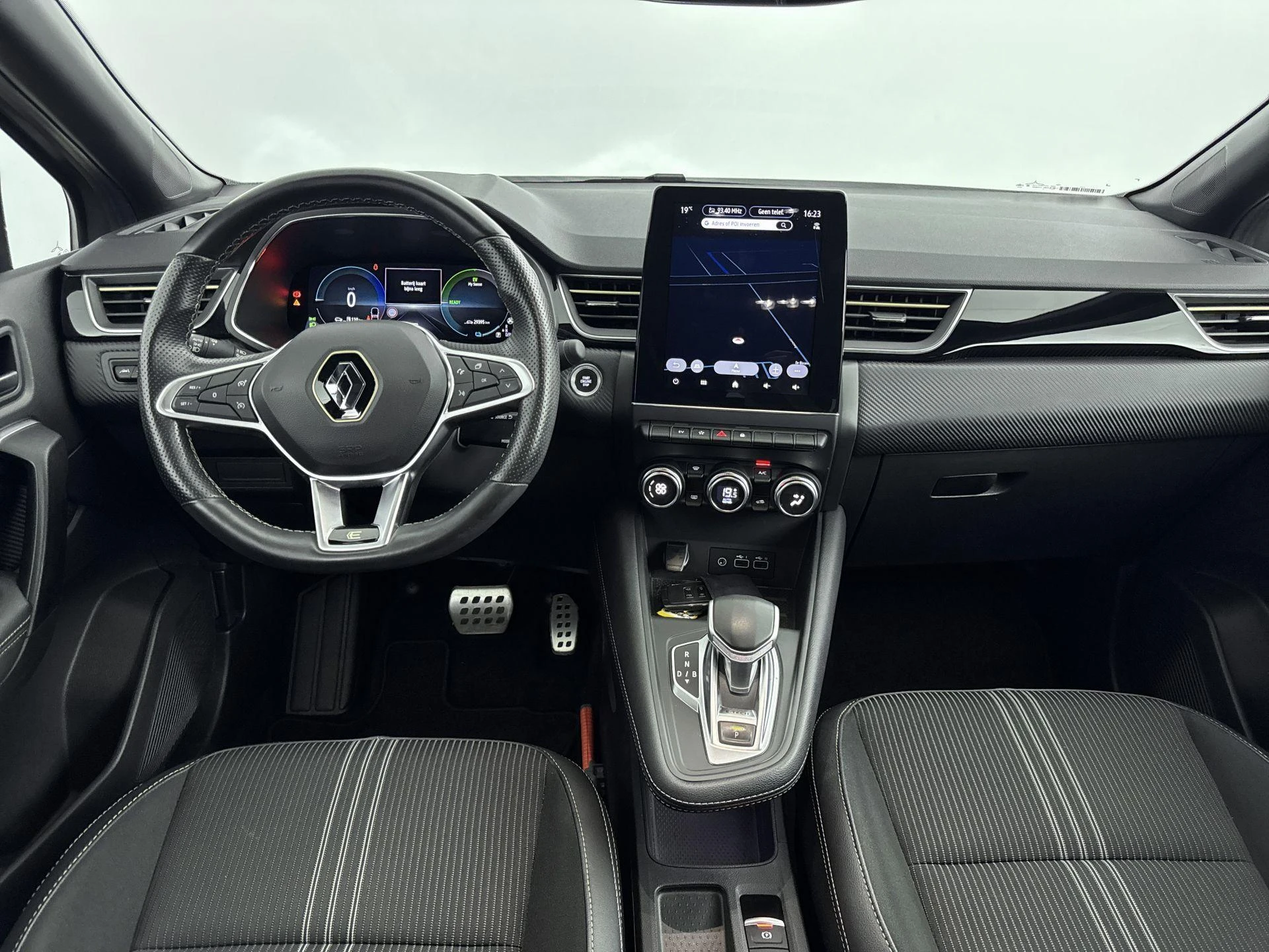 Renault-Captur-image-16