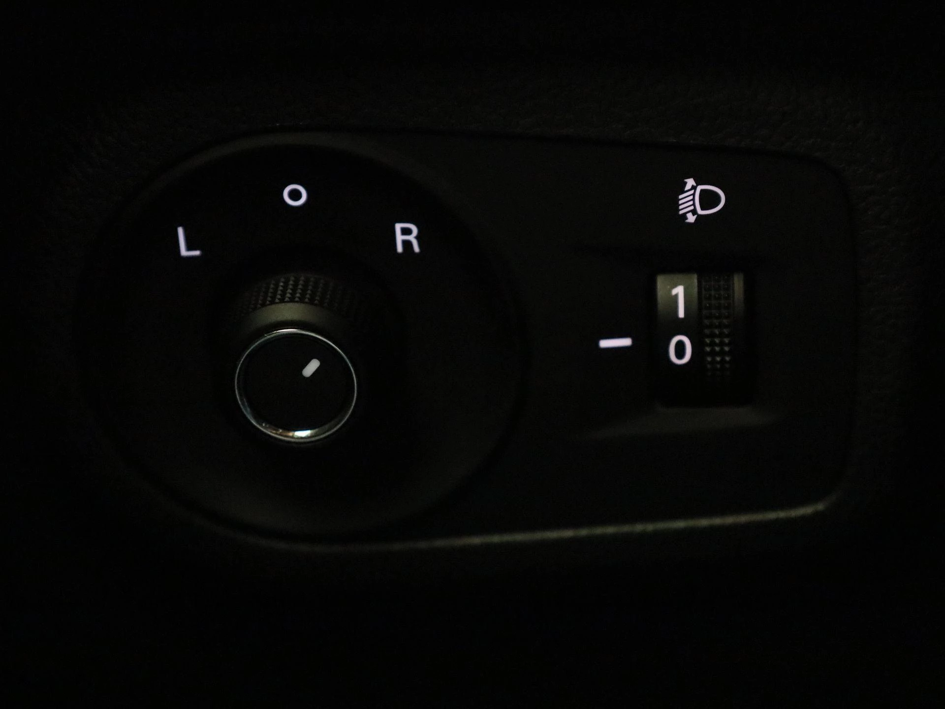MG-ZS EV-image-26