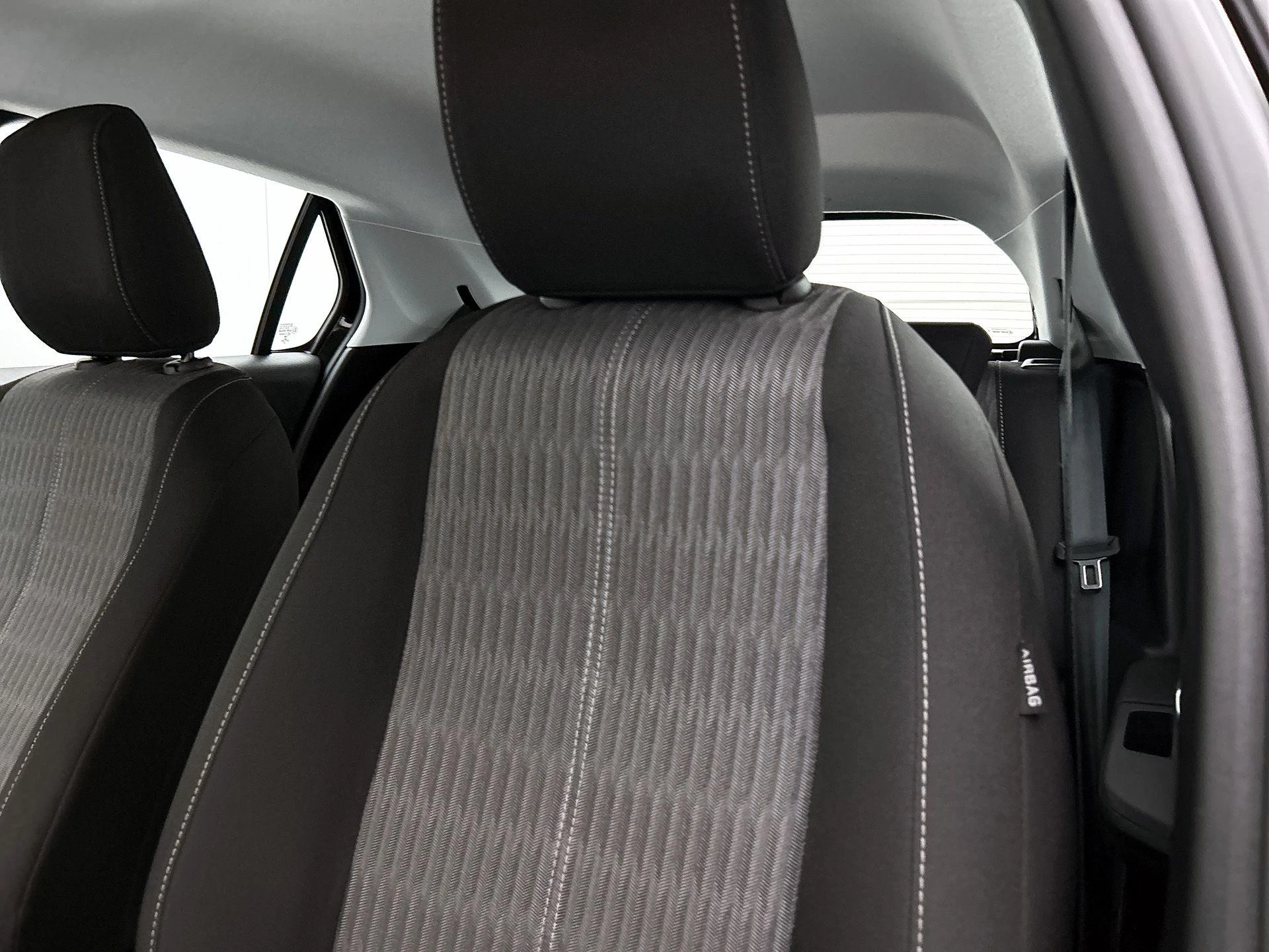 Opel-Corsa-image-13