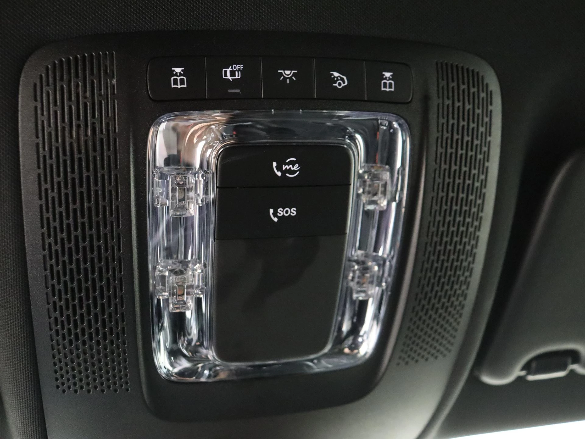 Mercedes-Benz-EQA-image-26