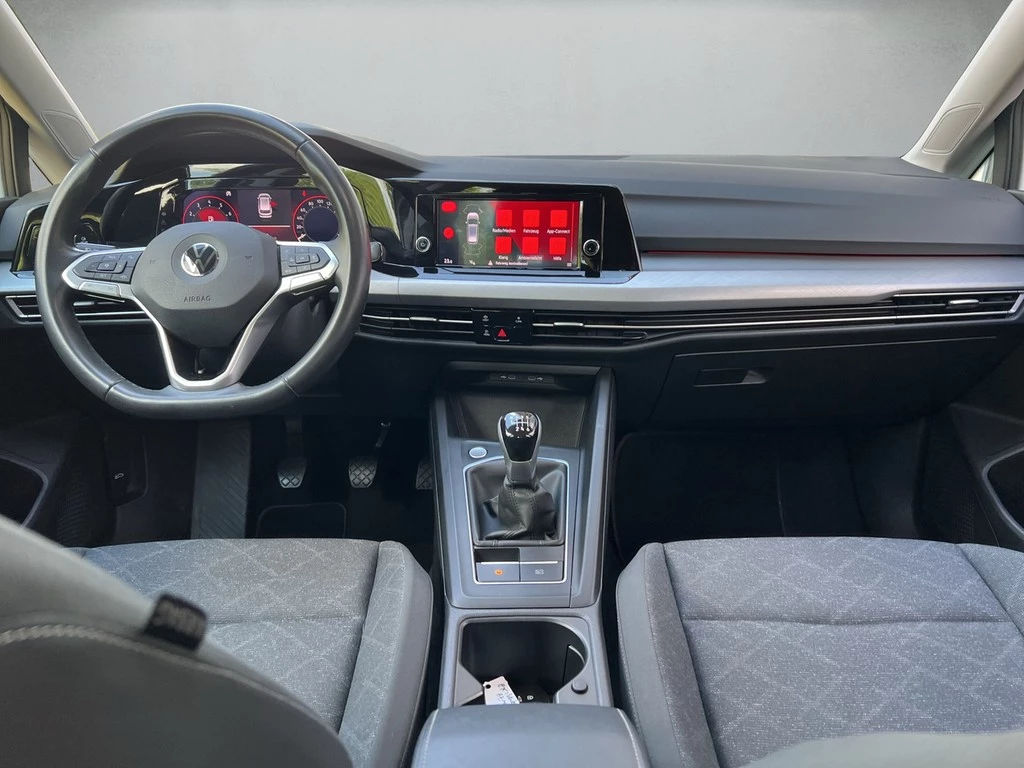 Volkswagen Golf VIII Variant 1.0 TSI Life