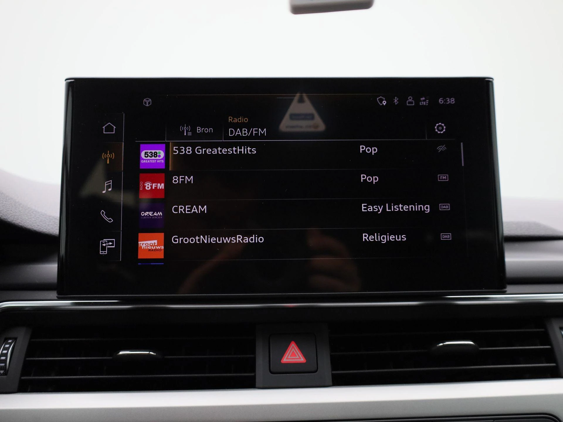 Audi-A4-image-24