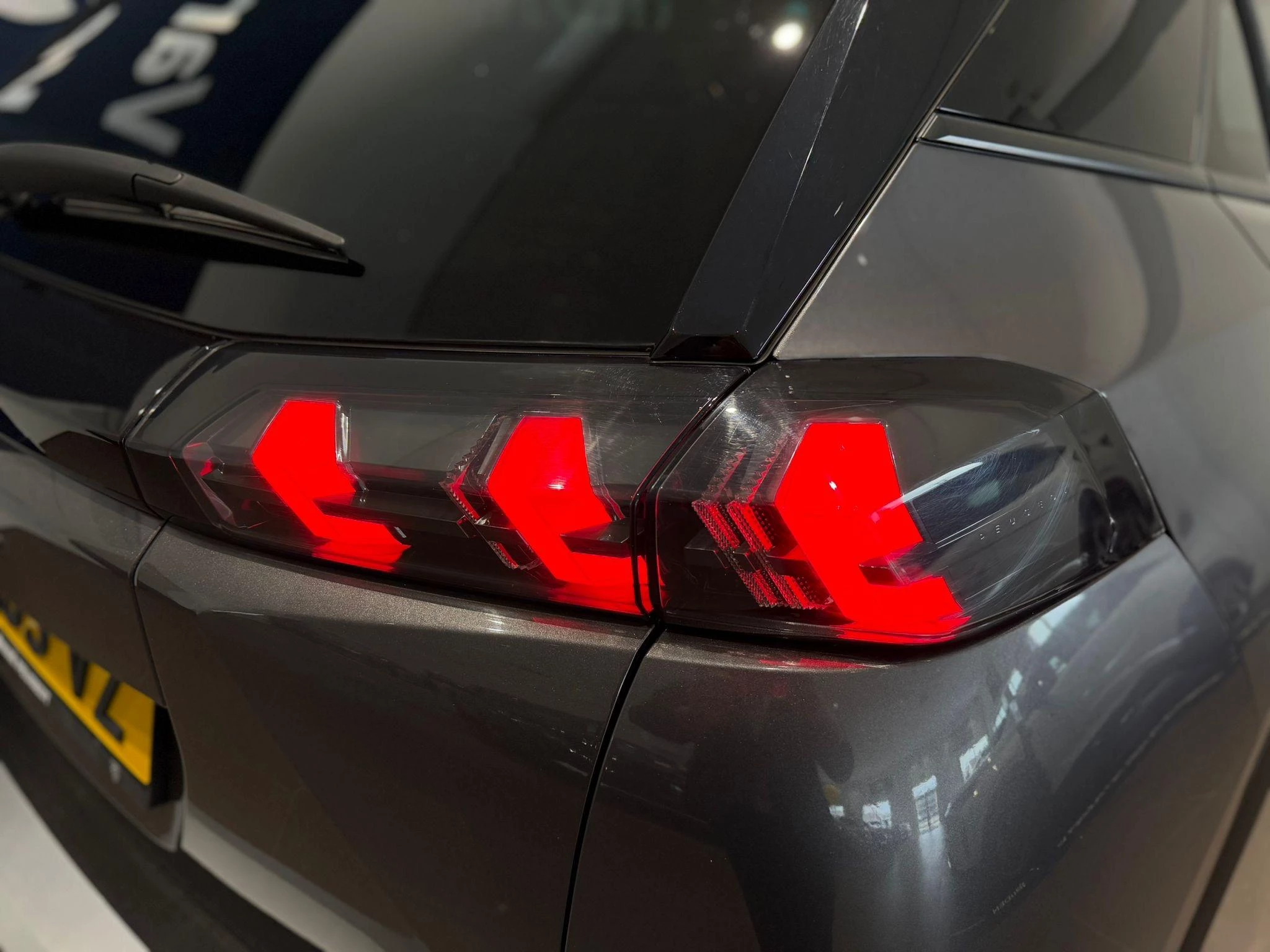 Peugeot-2008-image-10