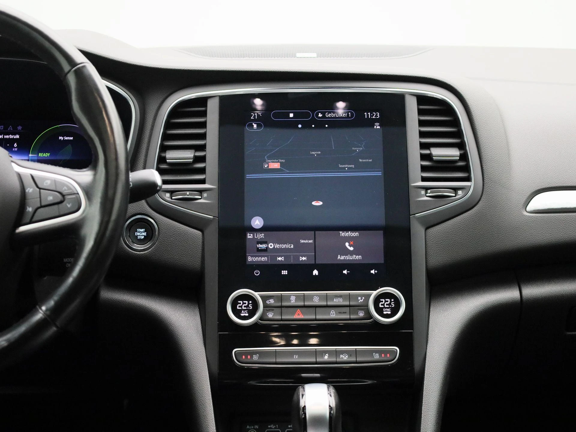Renault-Megane E-Tech-image-8