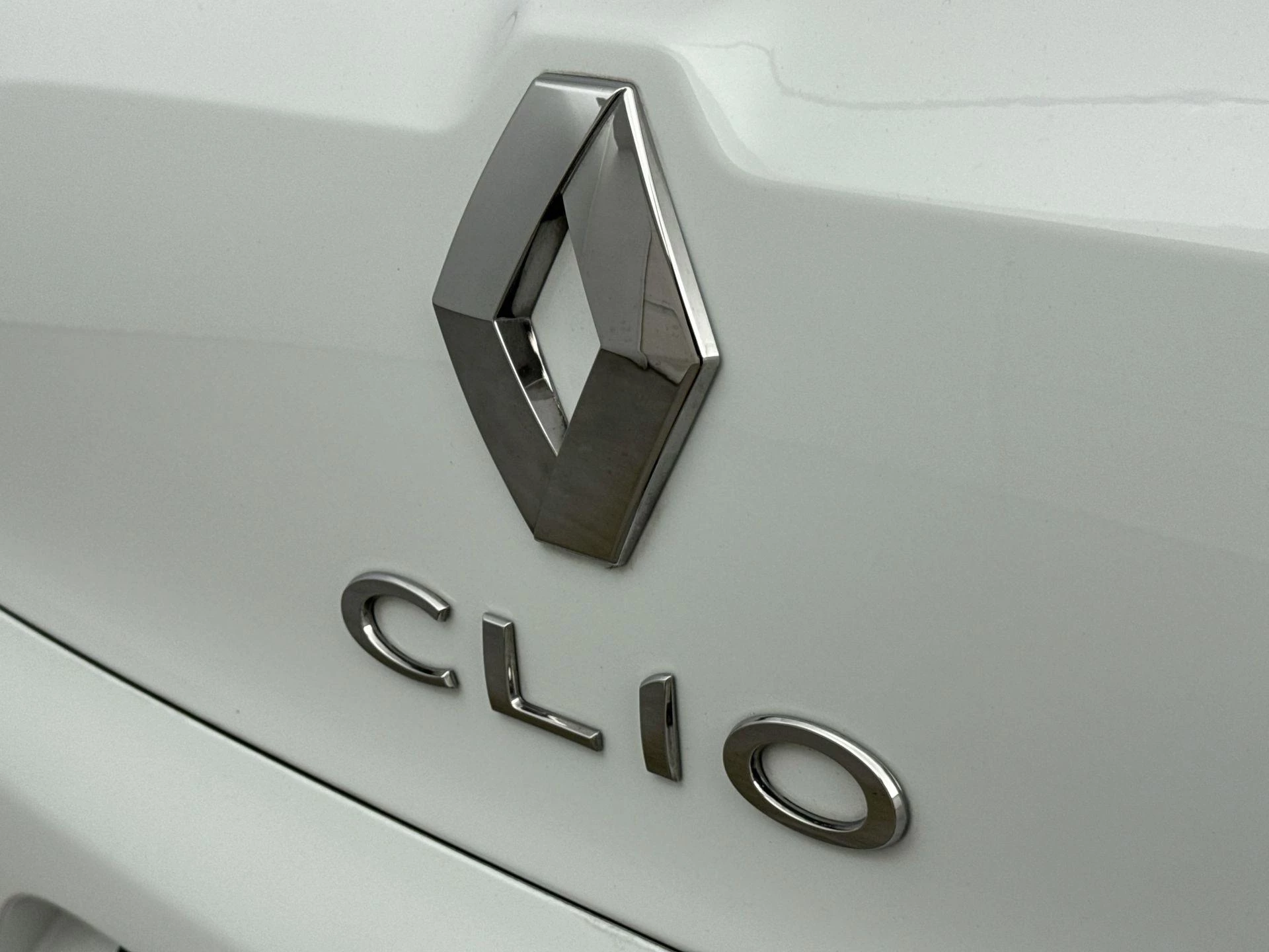 Renault-Clio-image-13