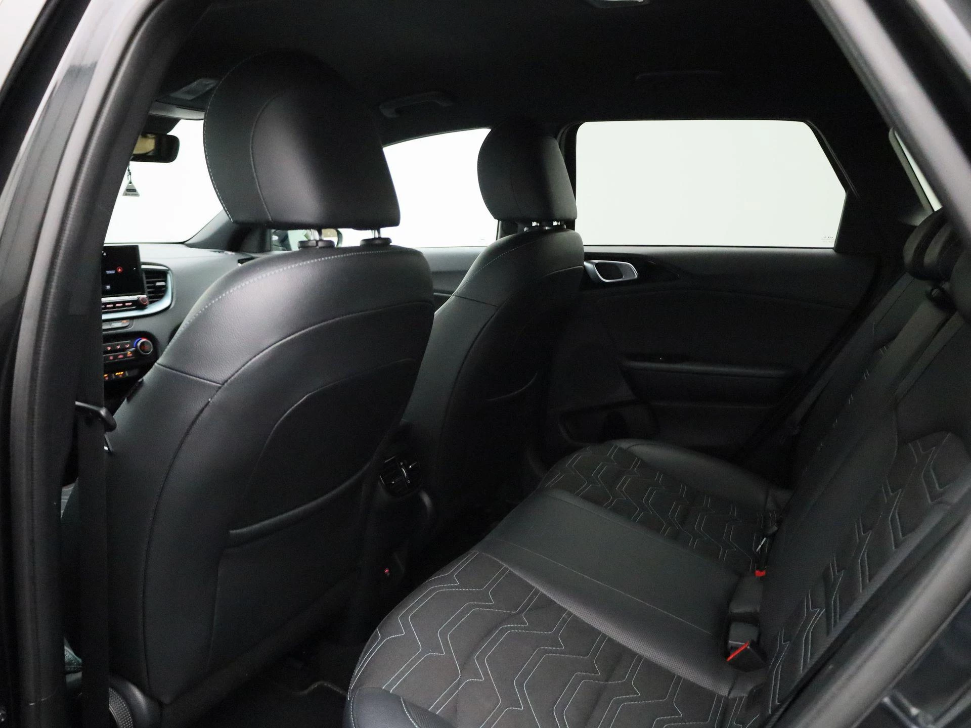 Kia-Ceed Sportswagon-image-11