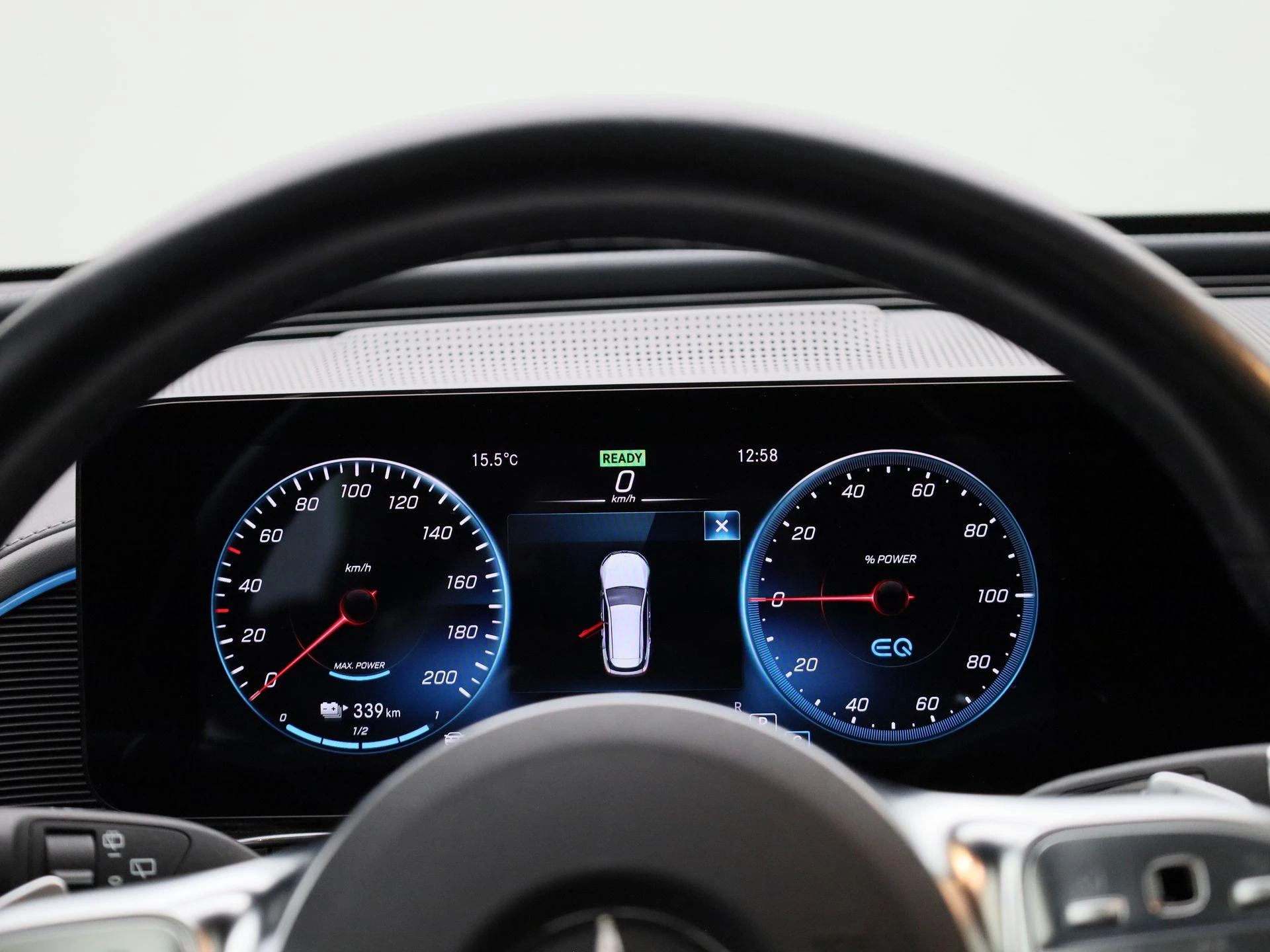 Mercedes-Benz-EQC-image-9