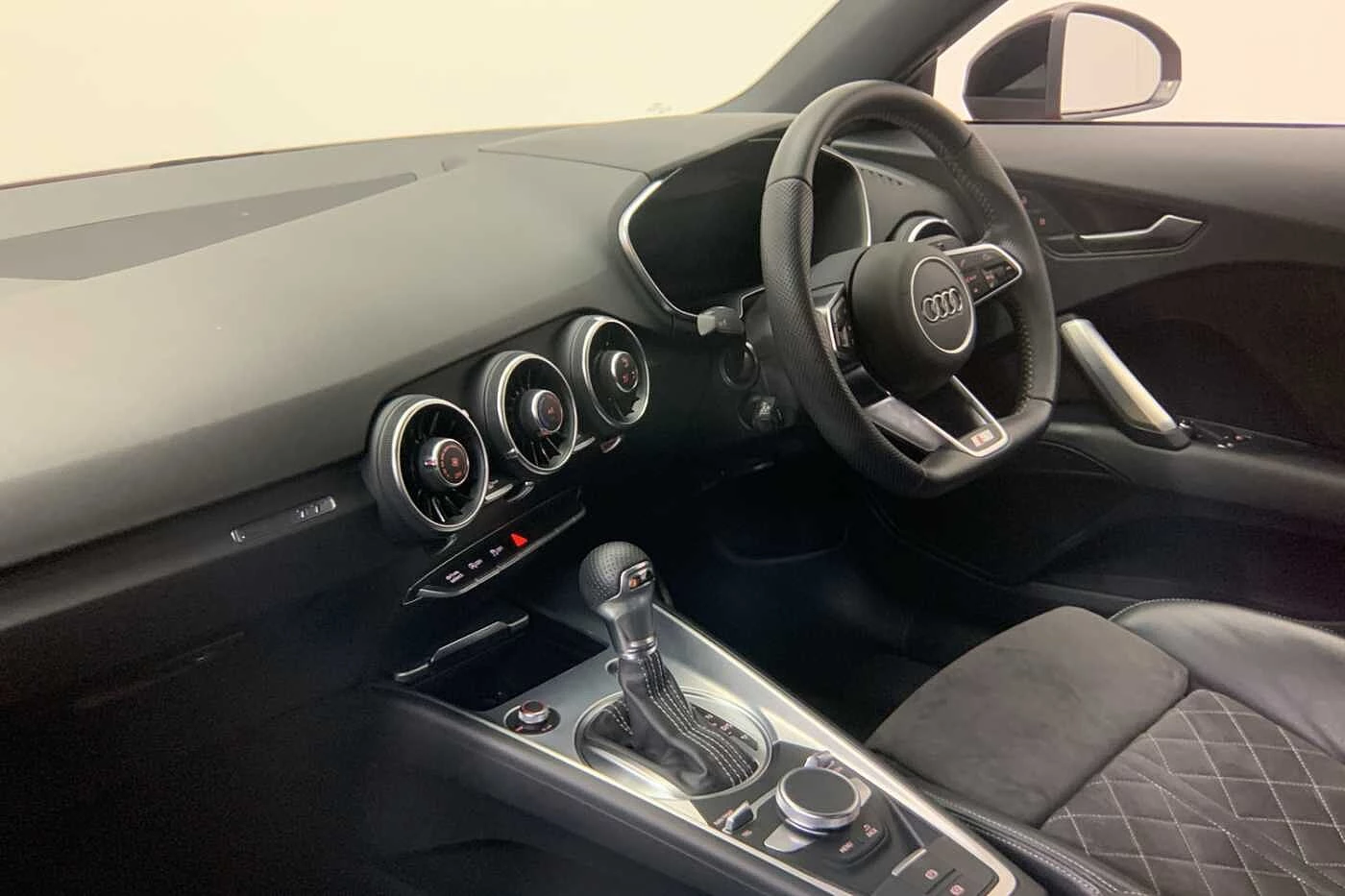 Audi-TT-image-11