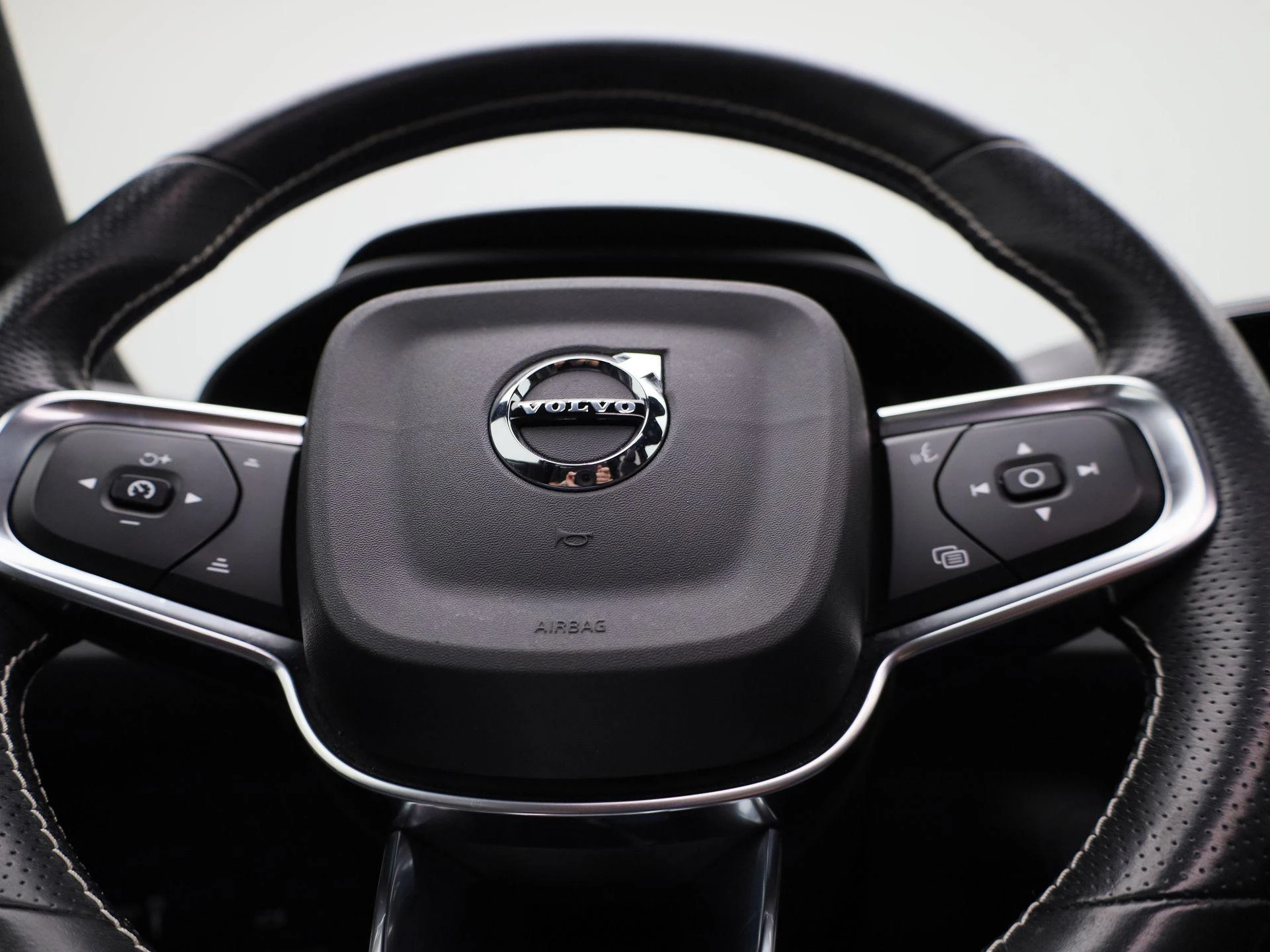 Volvo-XC40-image-27