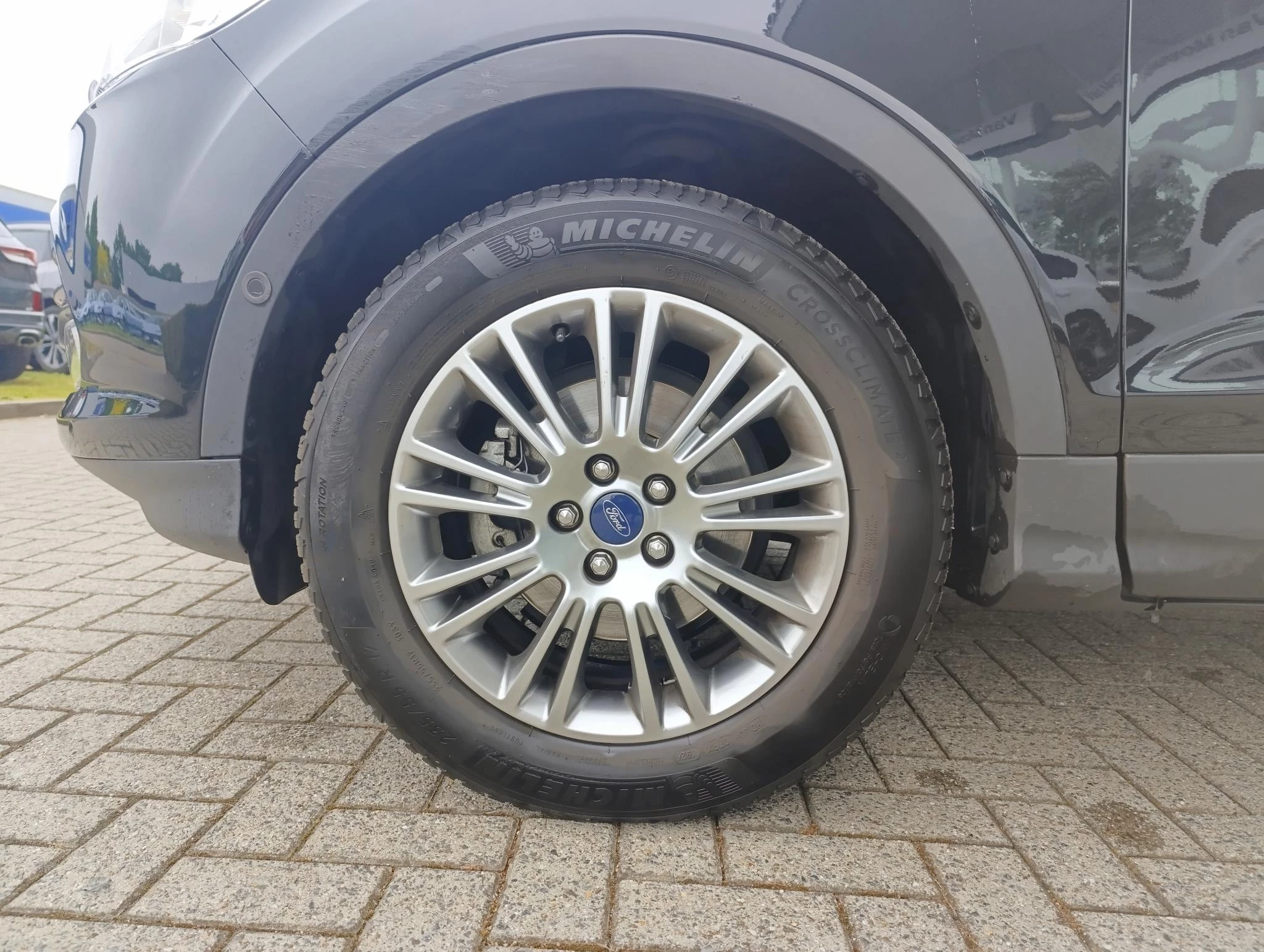Ford-Kuga-image-7
