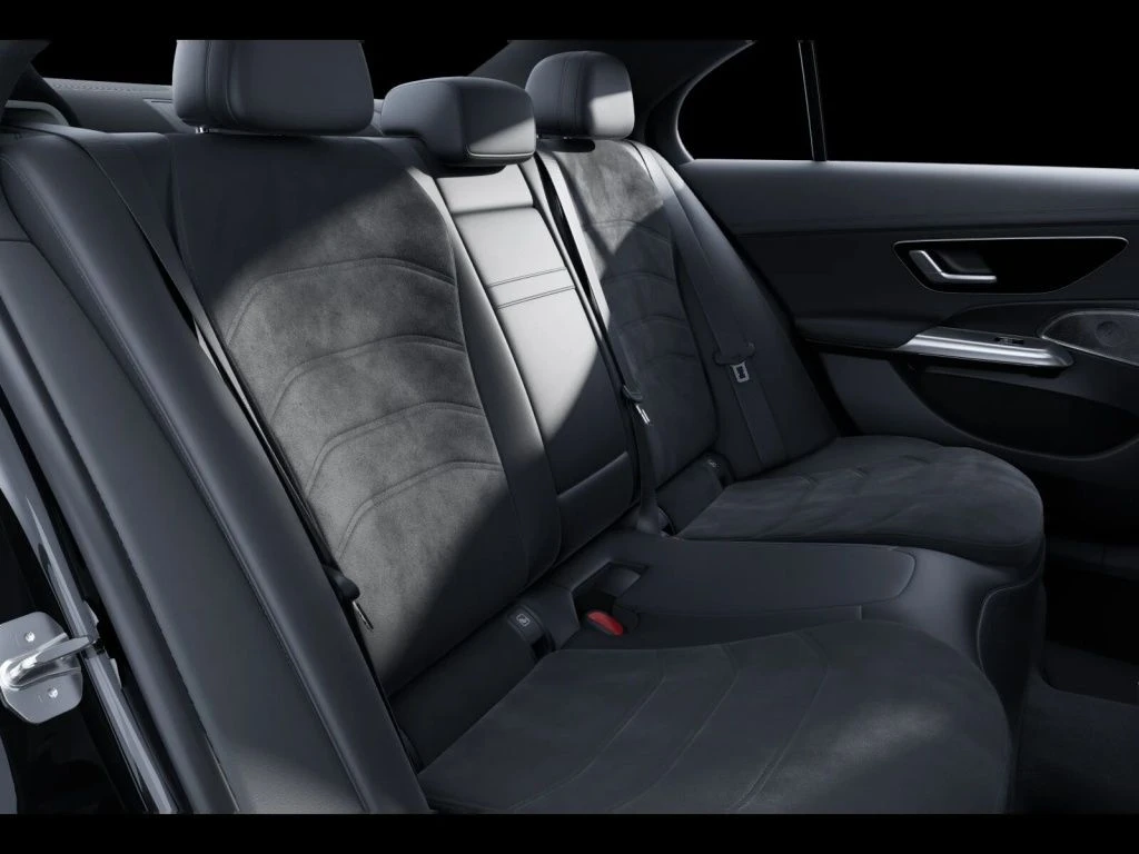 Mercedes-Benz-E-Klasse 200-image-10