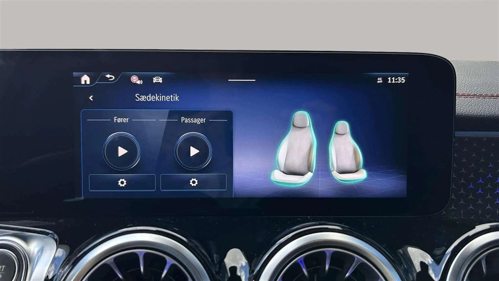 Mercedes-Benz-EQB-image-15
