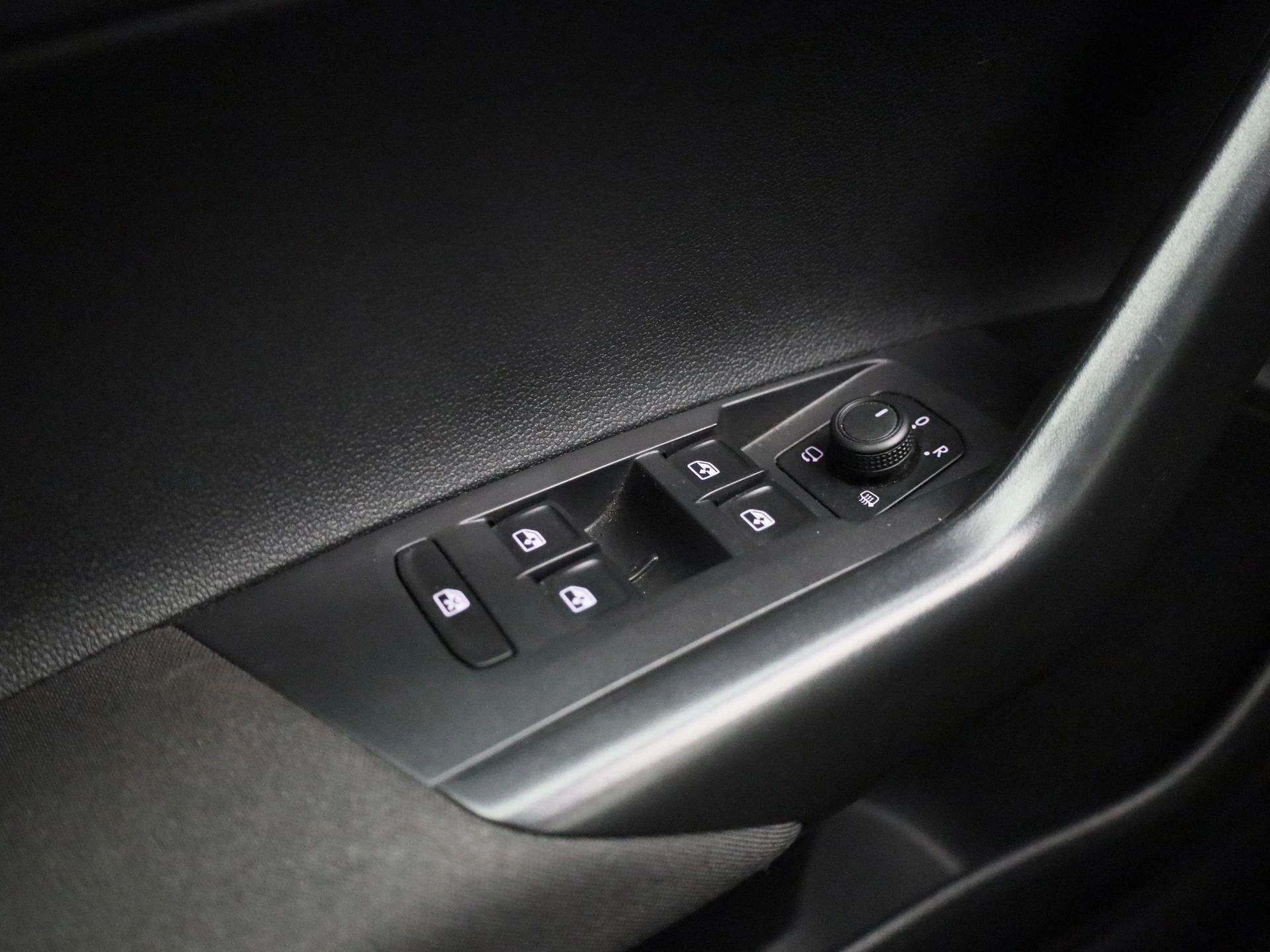 Volkswagen-Taigo-image-19