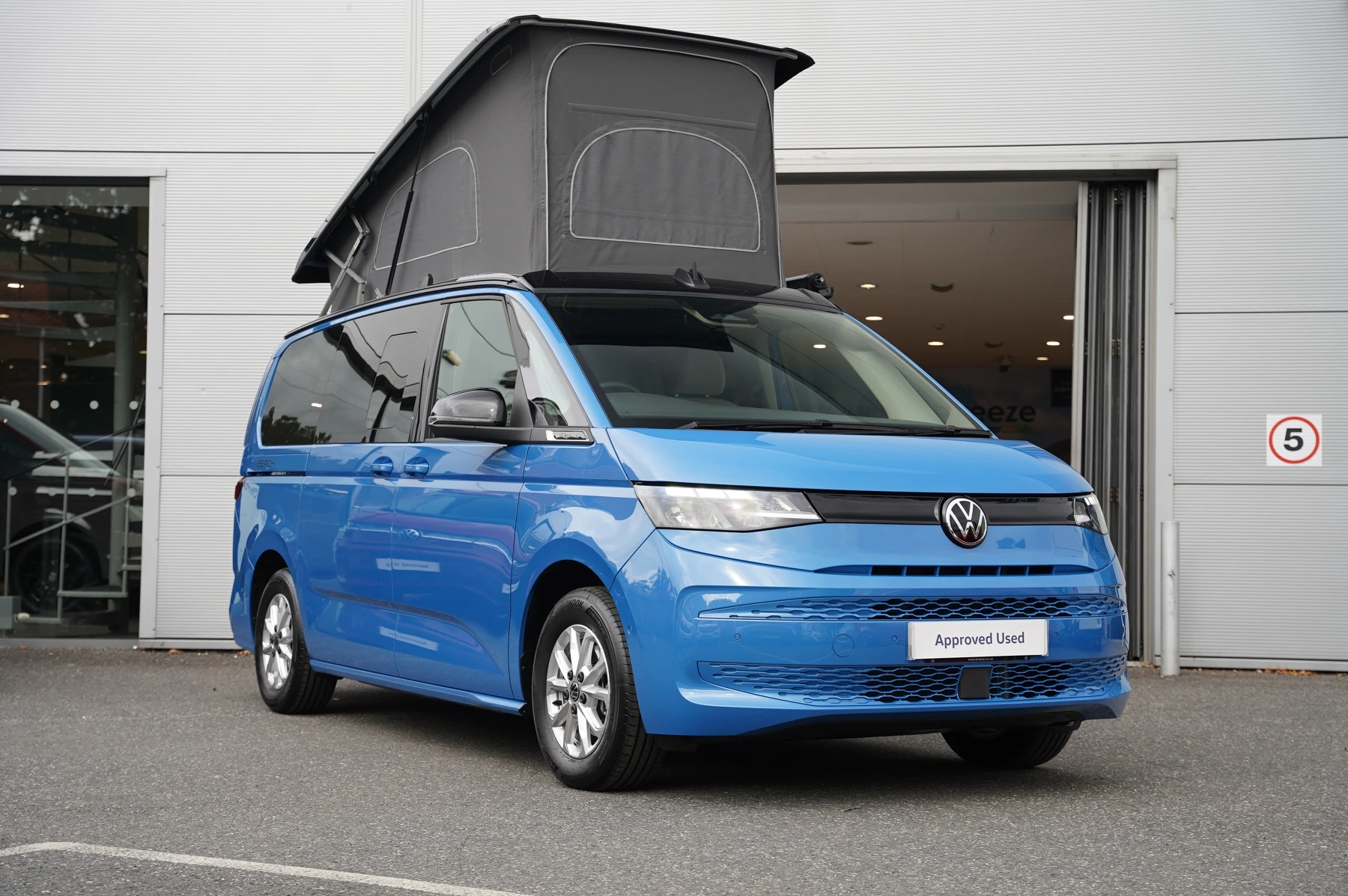 Volkswagen-California-image-38