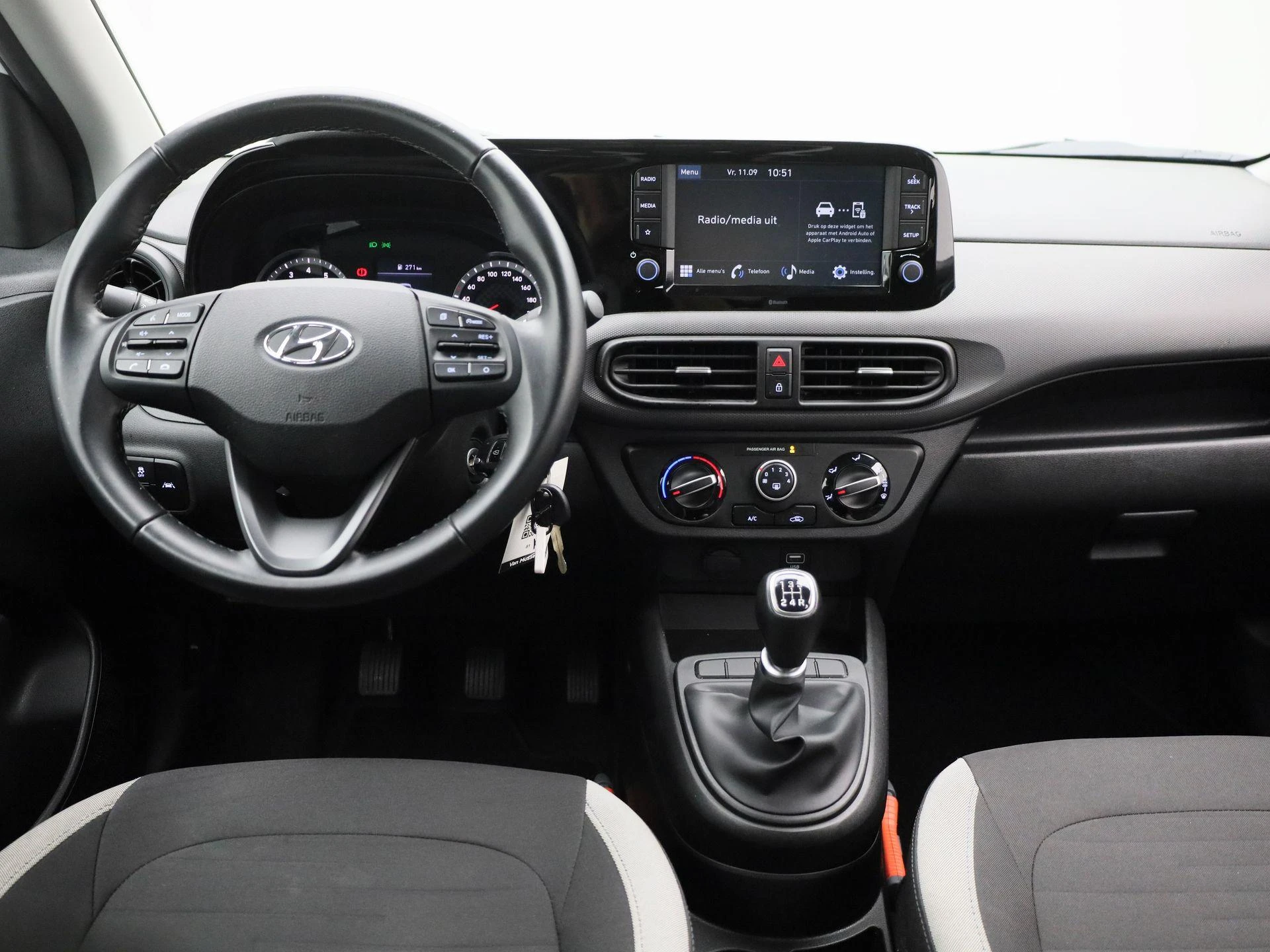 Hyundai-i10-image-6