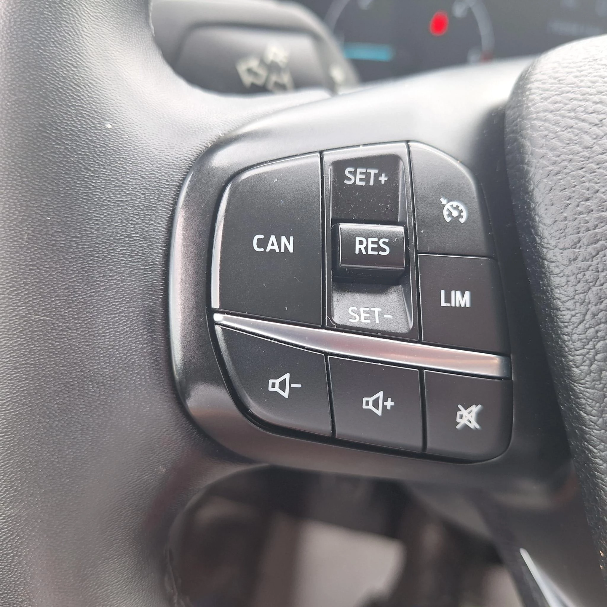Ford Transit Custom 300 2.0 TDCI L2H1 Trend