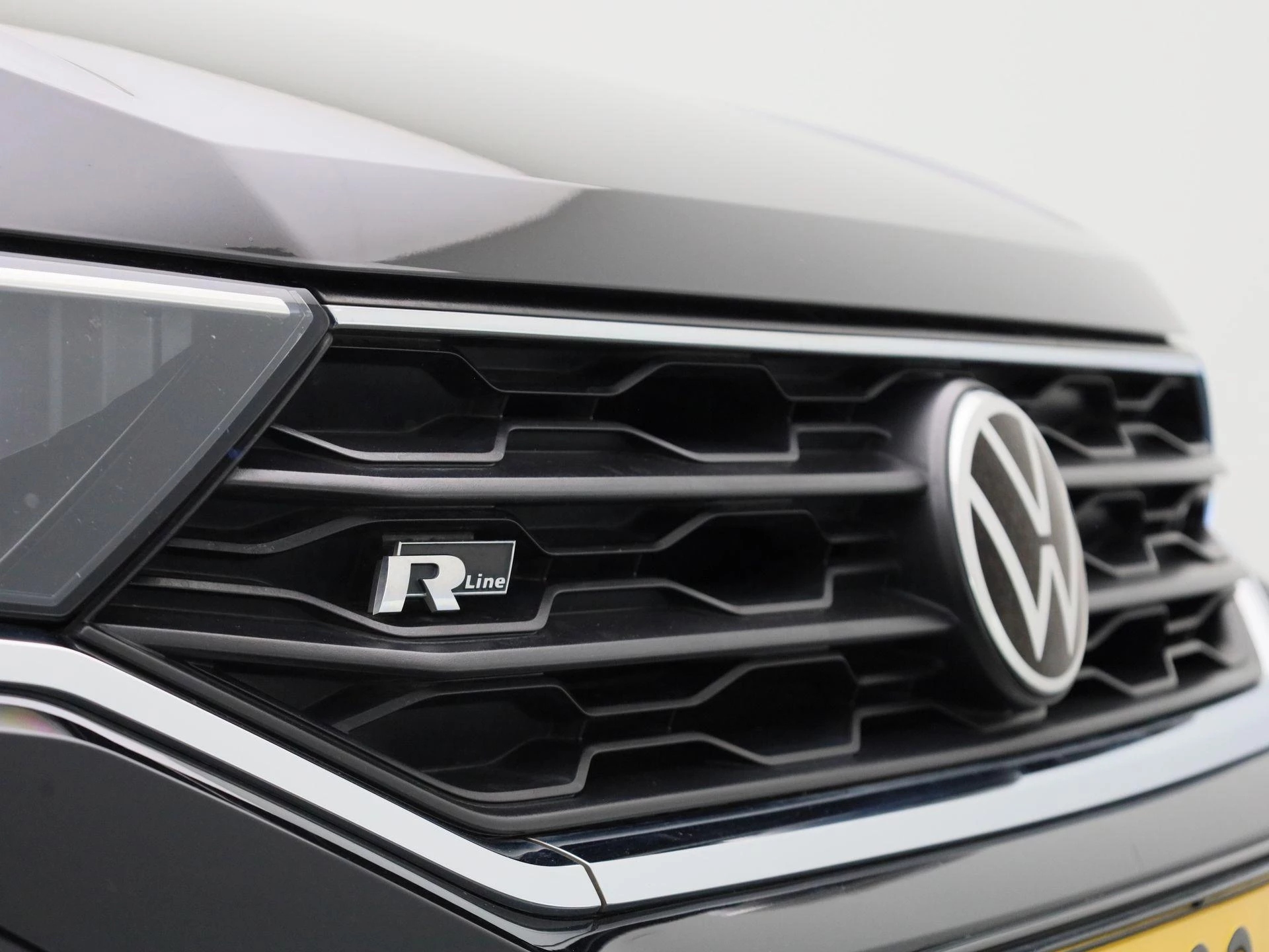 Volkswagen-T-Roc-image-38
