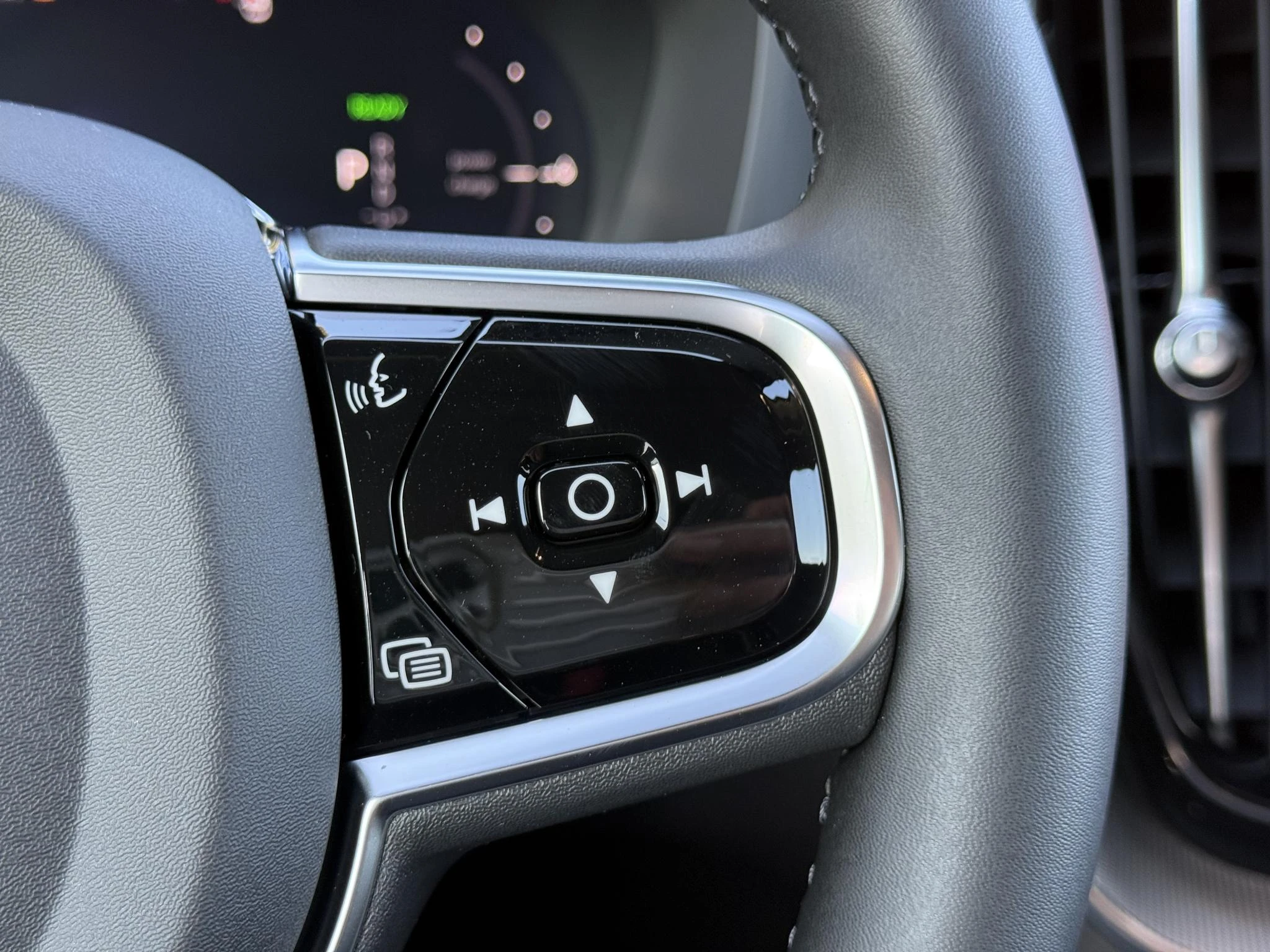 Volvo-XC60-image-24