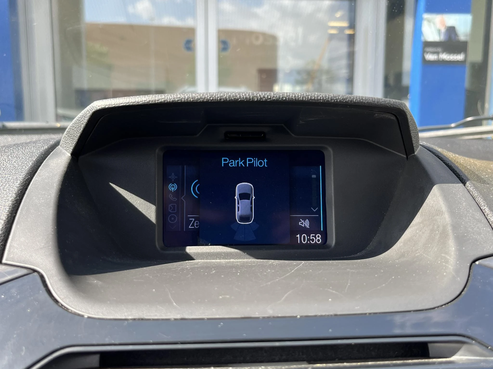 Ford-EcoSport-image-26