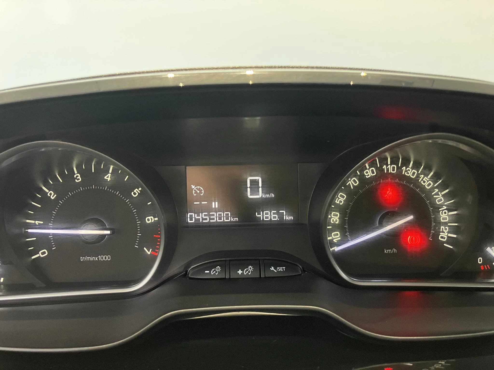 Peugeot-2008-image-21