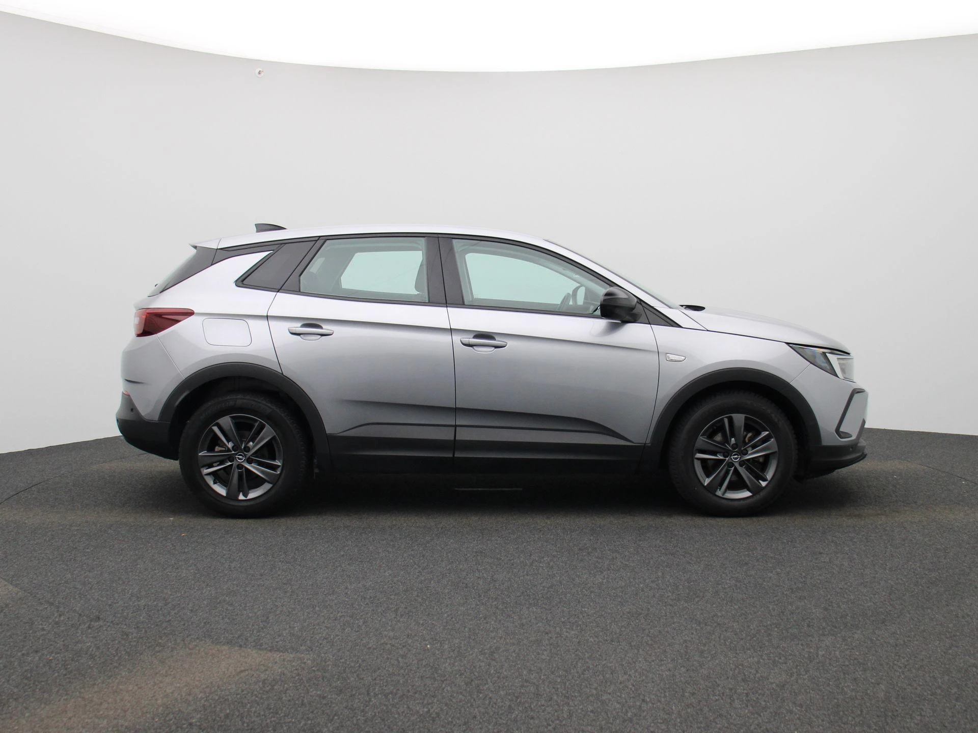 Opel-Grandland-image-5
