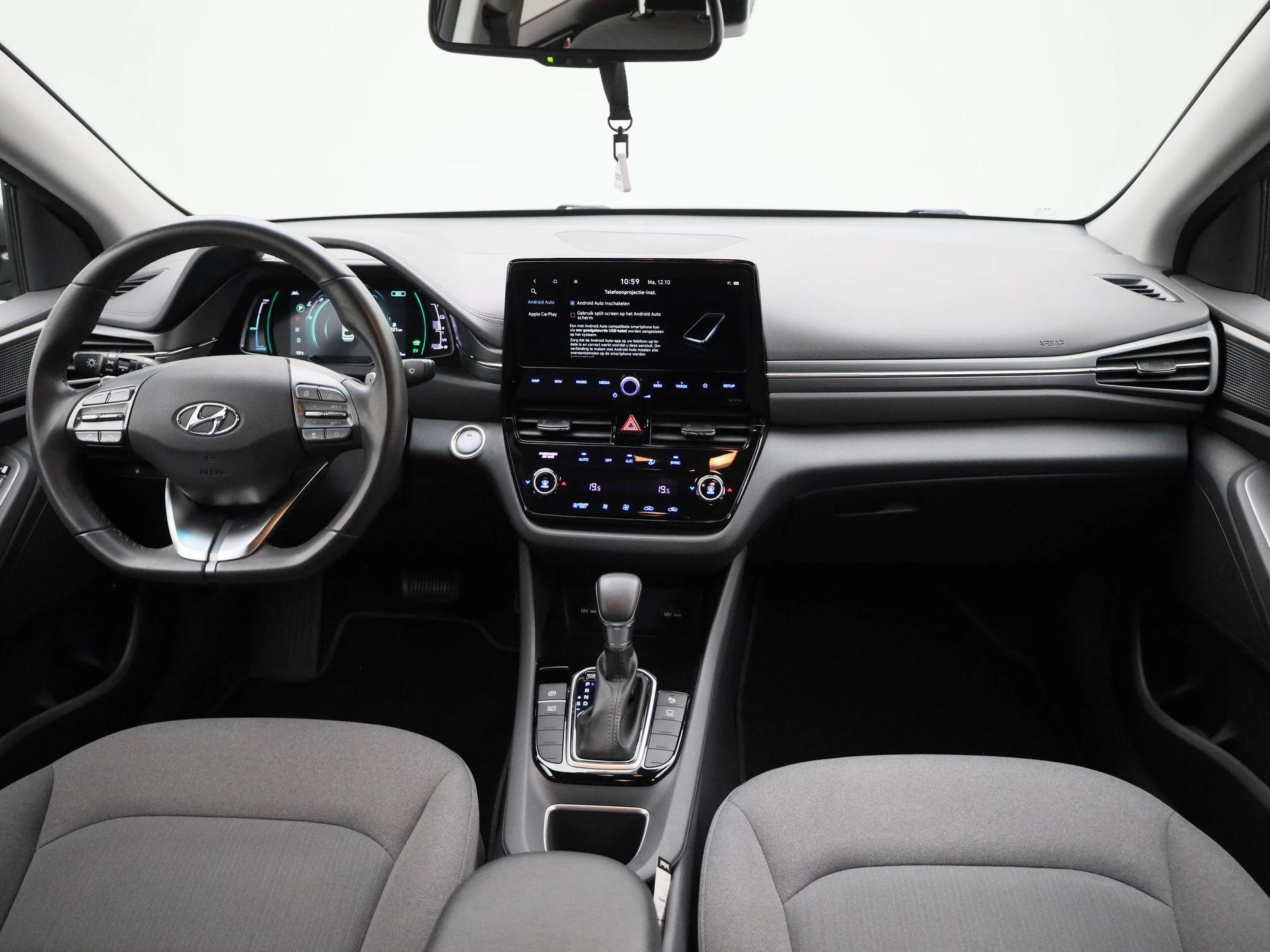 Hyundai-IONIQ-image-34