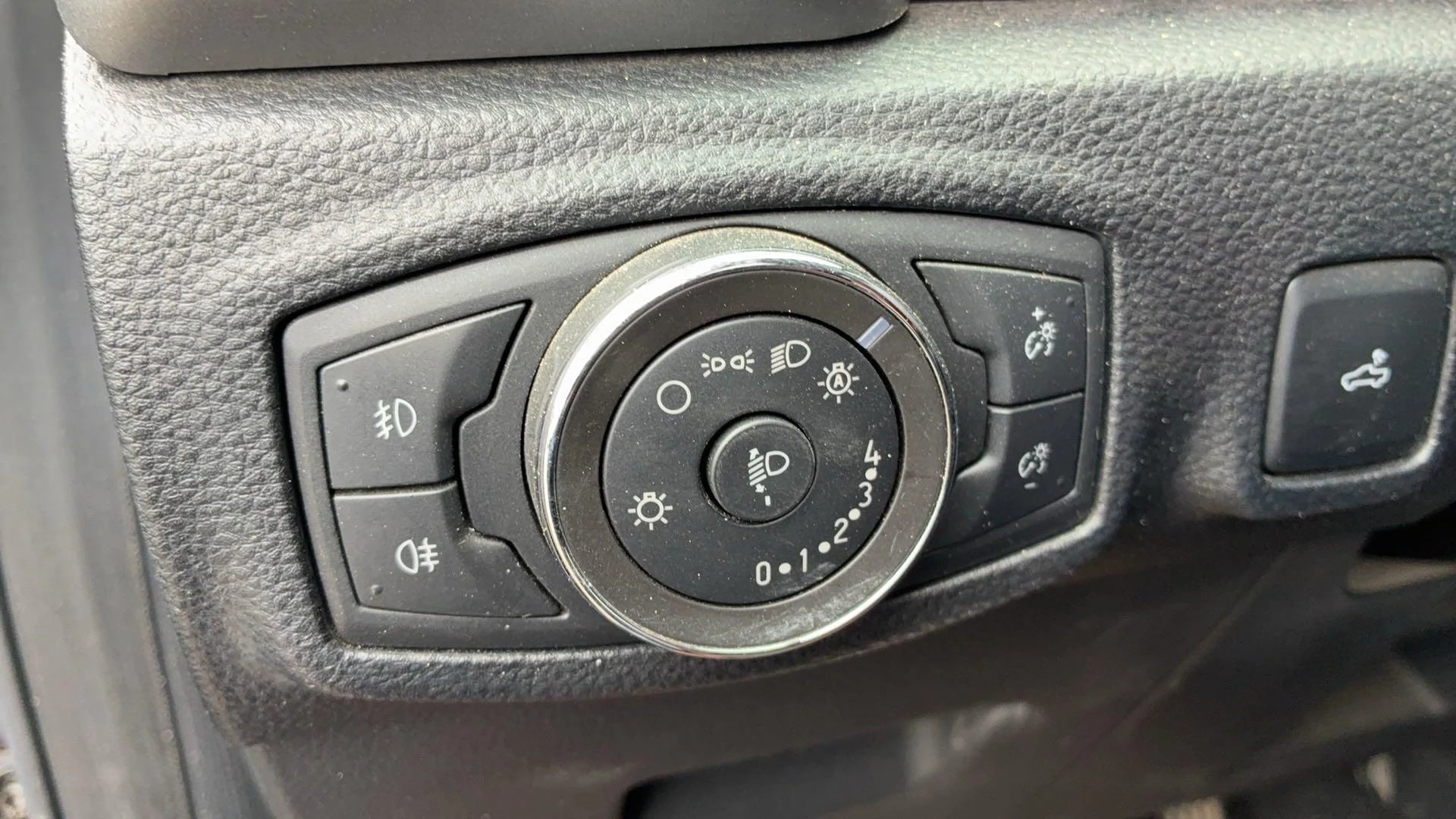 Ford-Ranger-image-16
