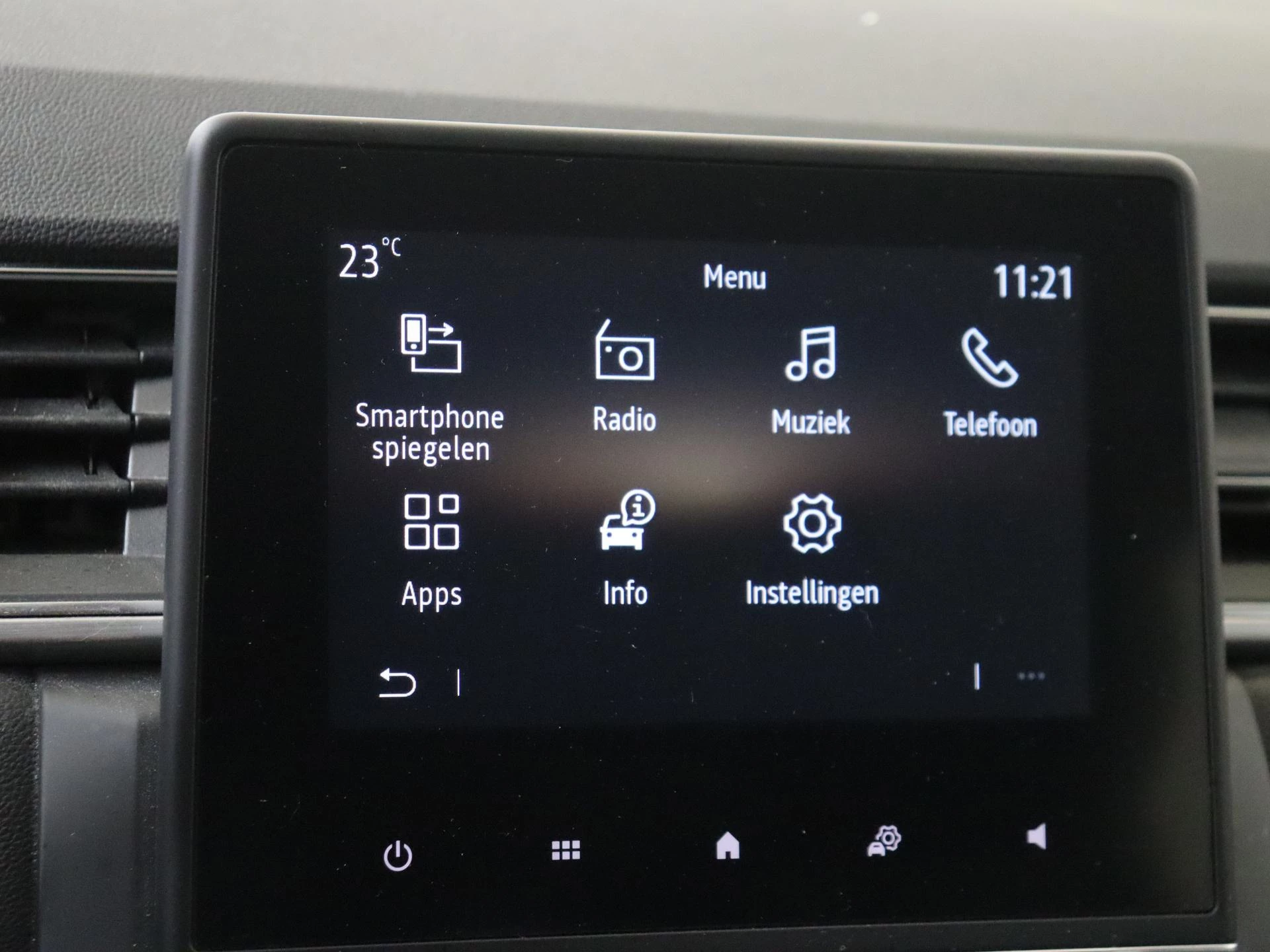 Renault-Captur-image-15