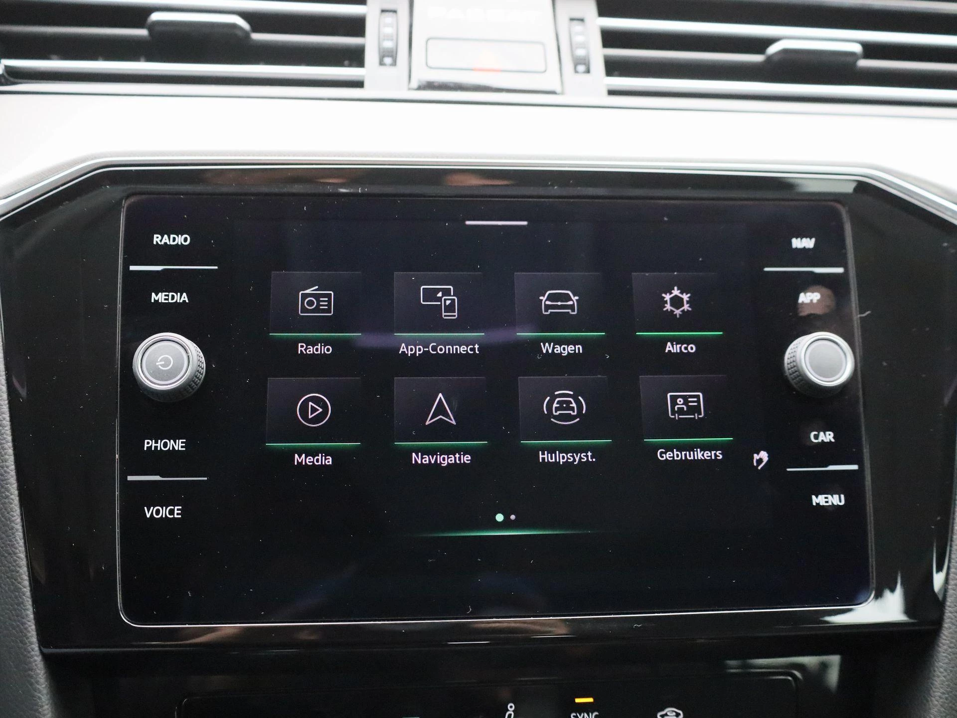 Volkswagen Passat Variant 1.6 TDI Elegance Business R