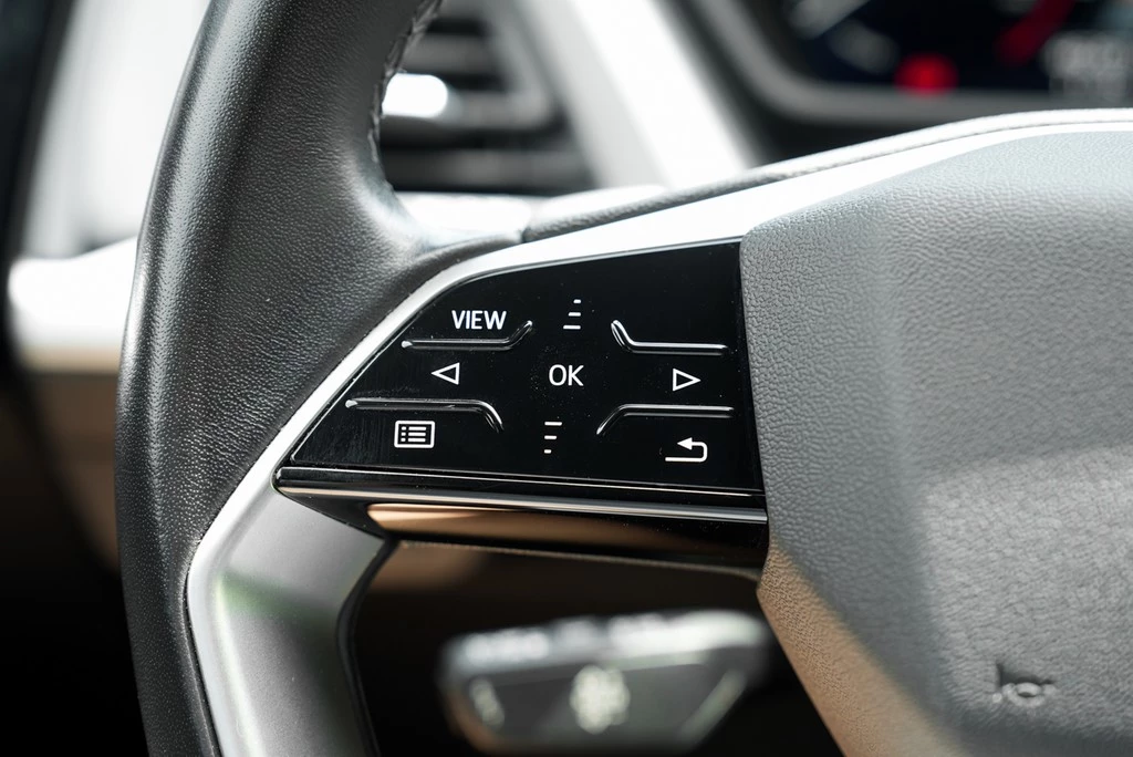 Audi Q4 e-tron 40 S line GRA PDC Assistenzpaket