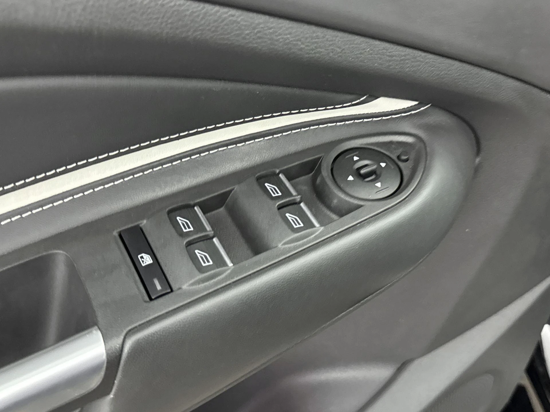 Ford-Kuga-image-8