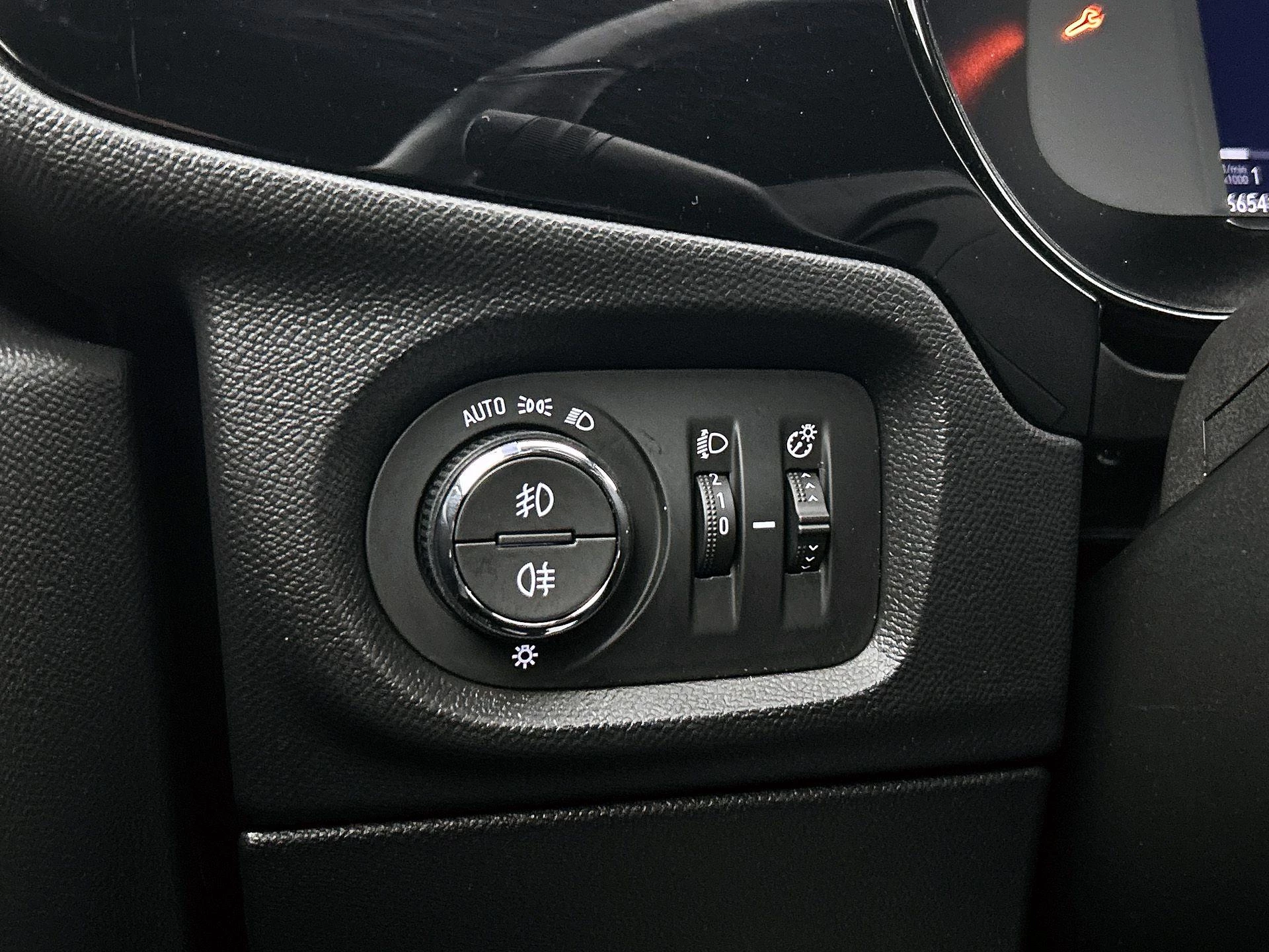 Opel-Corsa-image-11